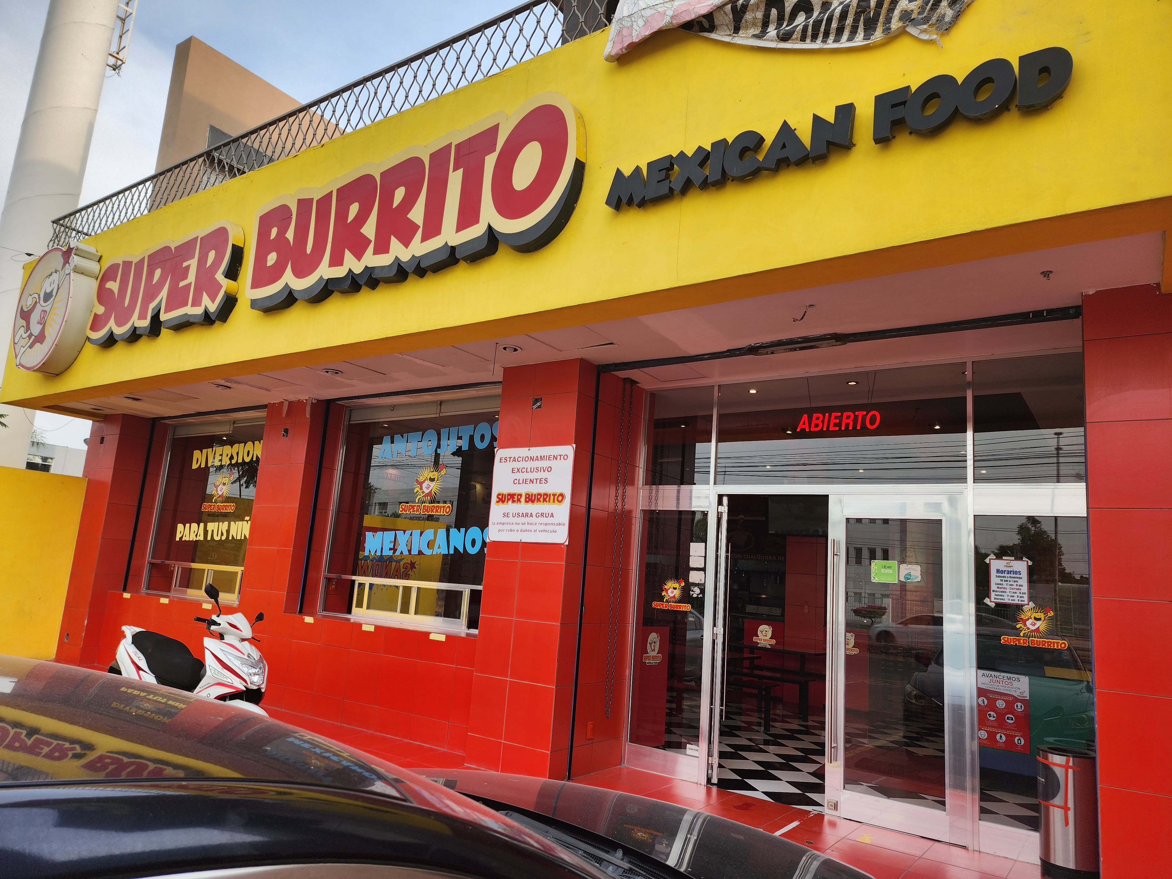 Restaurante Super Burrito en Celaya, Guanajuato image 4