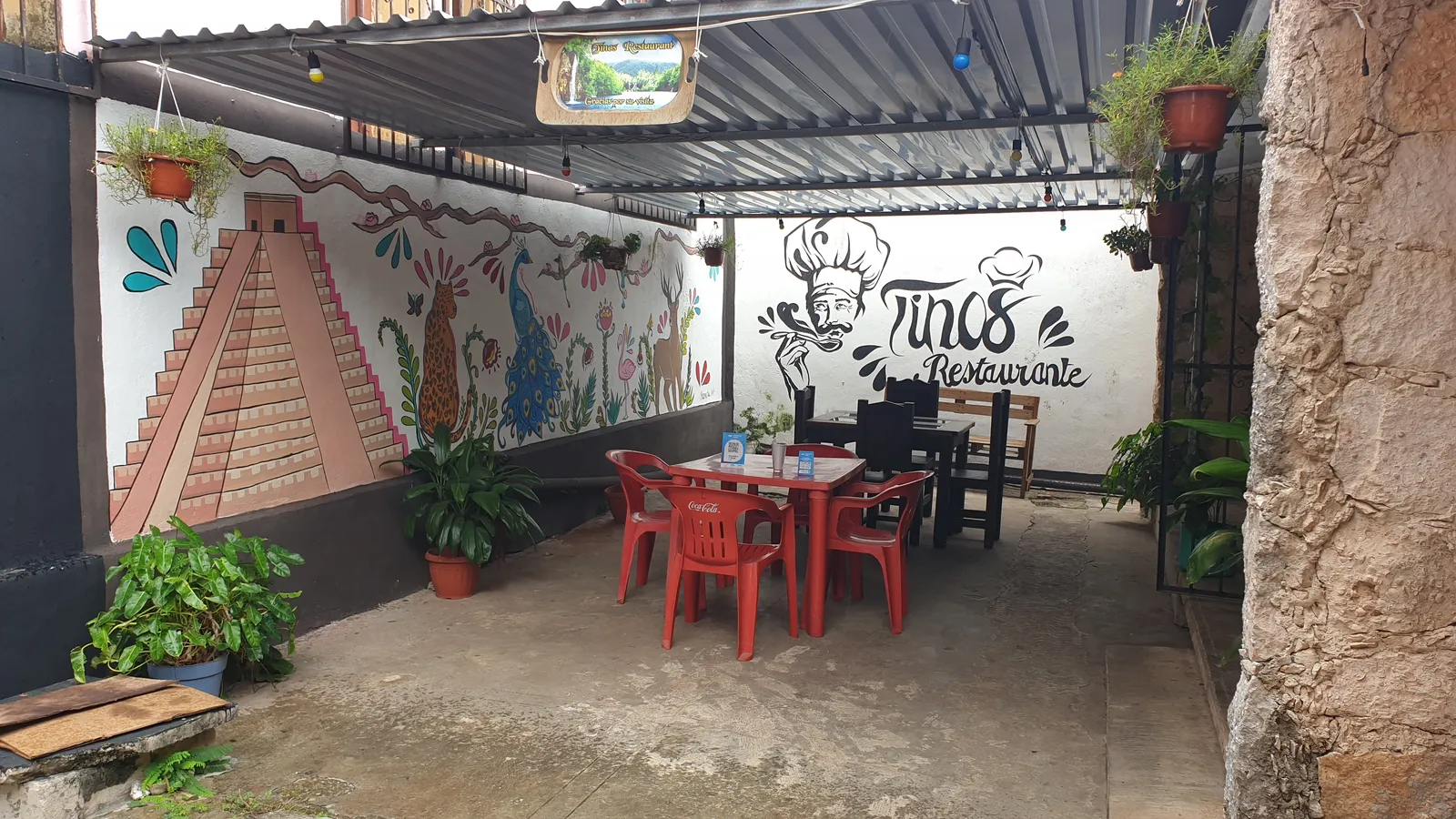 Tinos image 3