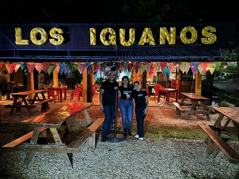 Los Iguanos "Grill & Gourmet" image 6