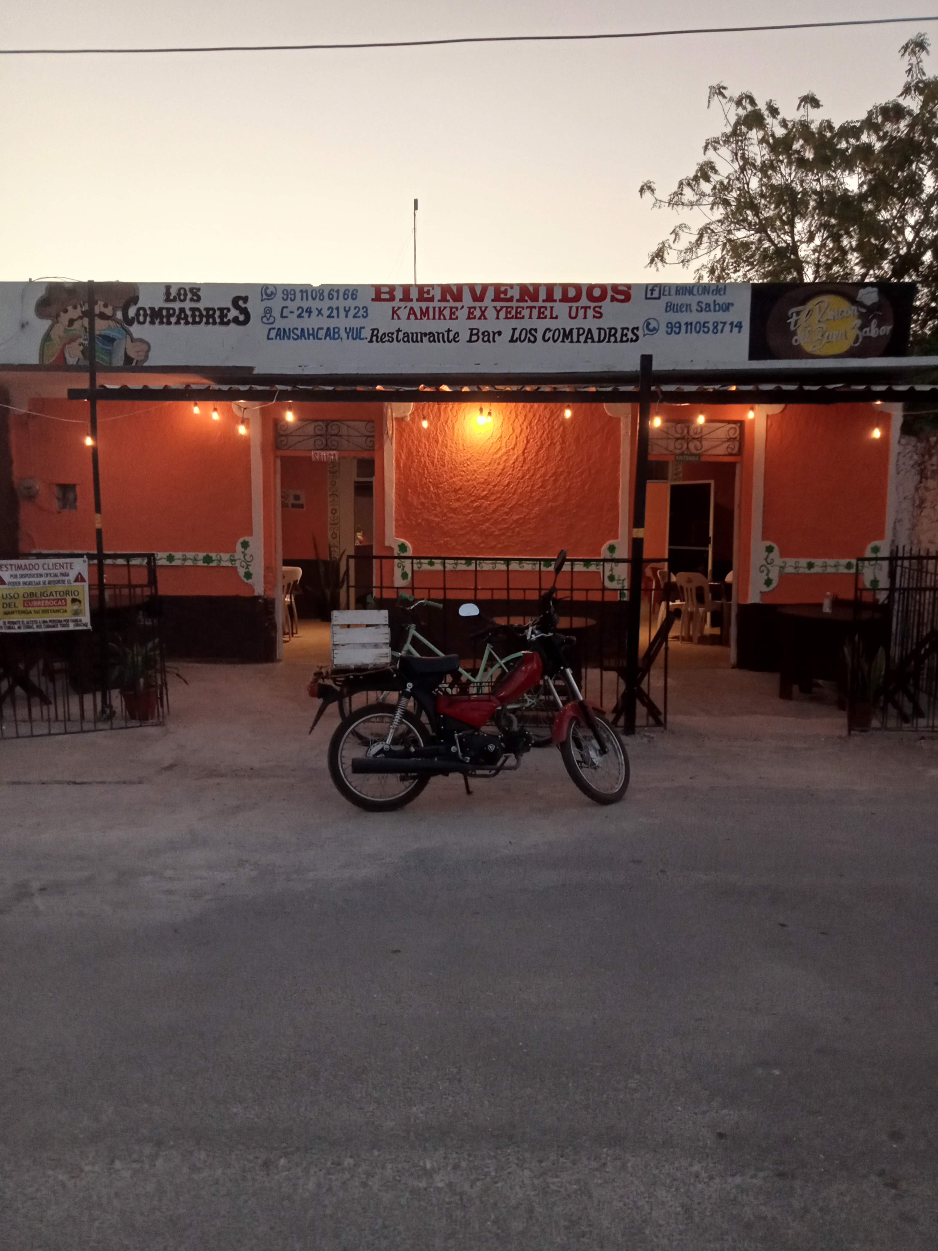 Restaurant Bar Los Compadres image 4