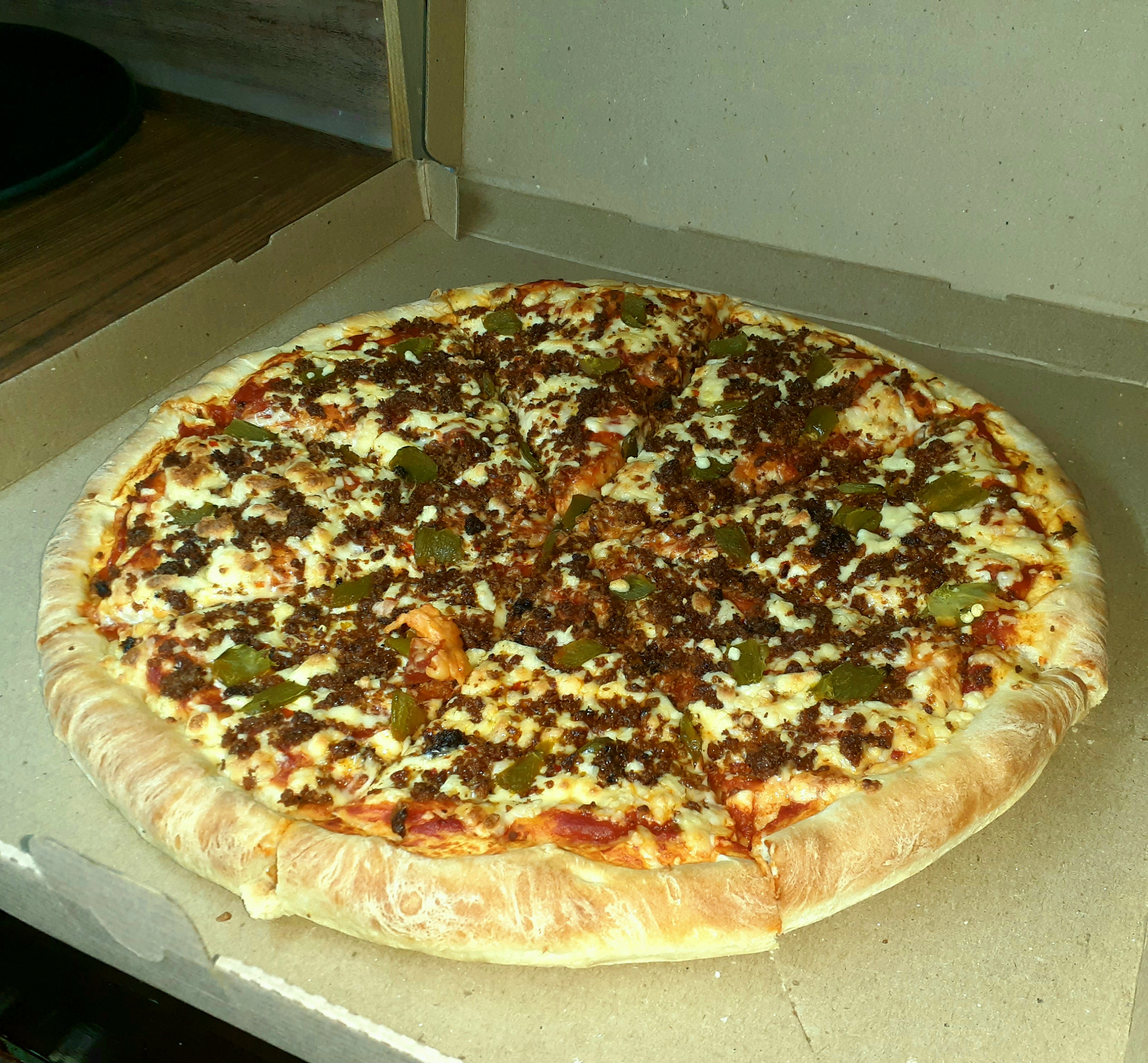 Yiyo Pizza image 1