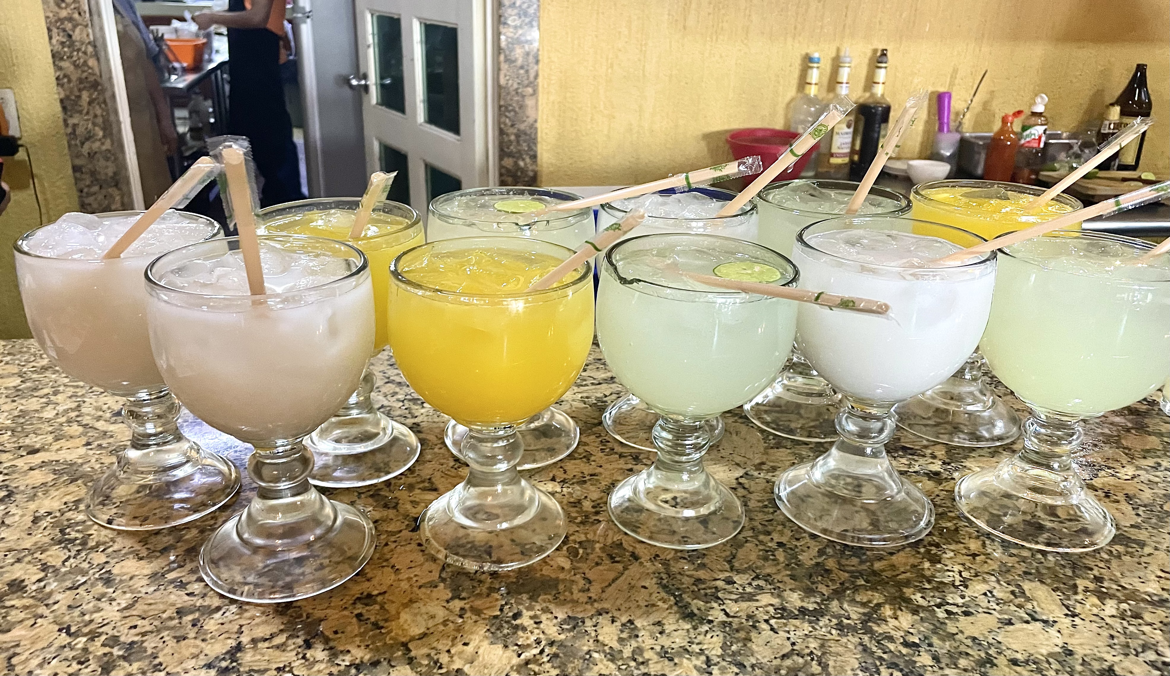 Mariscos El Güero Rest. Familiar image 9