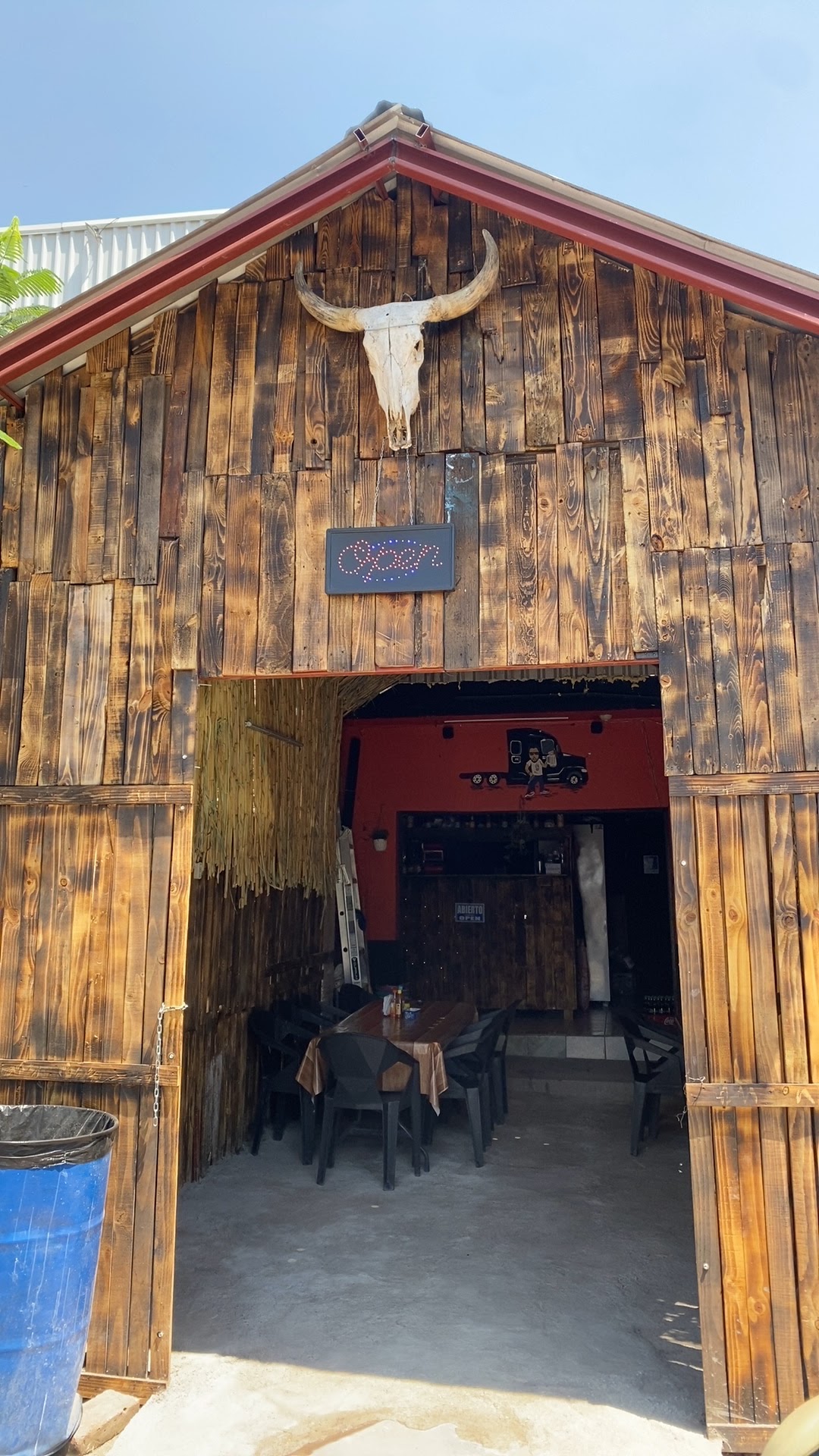 Botanero familiar el betillo locochon image 5