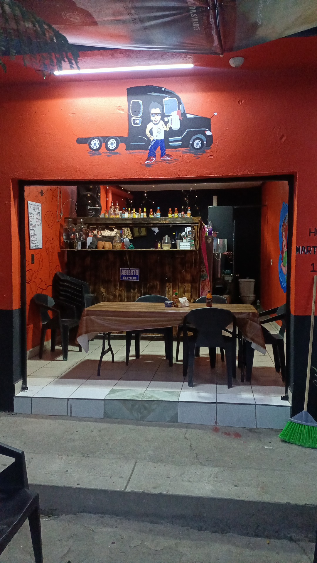 Botanero familiar el betillo locochon image 9