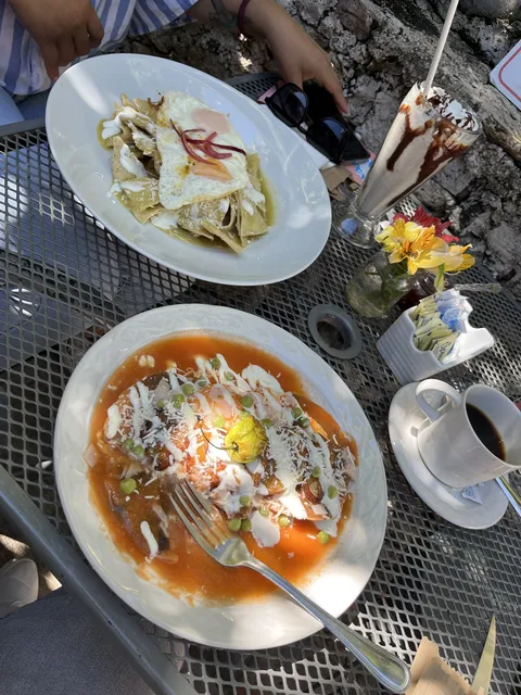 Chez Waffle image 7
