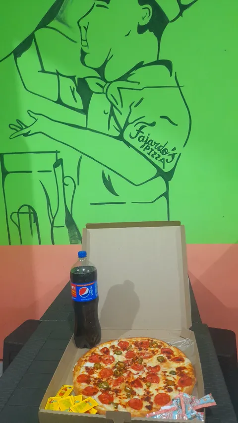 Fajardo's pizza image 3