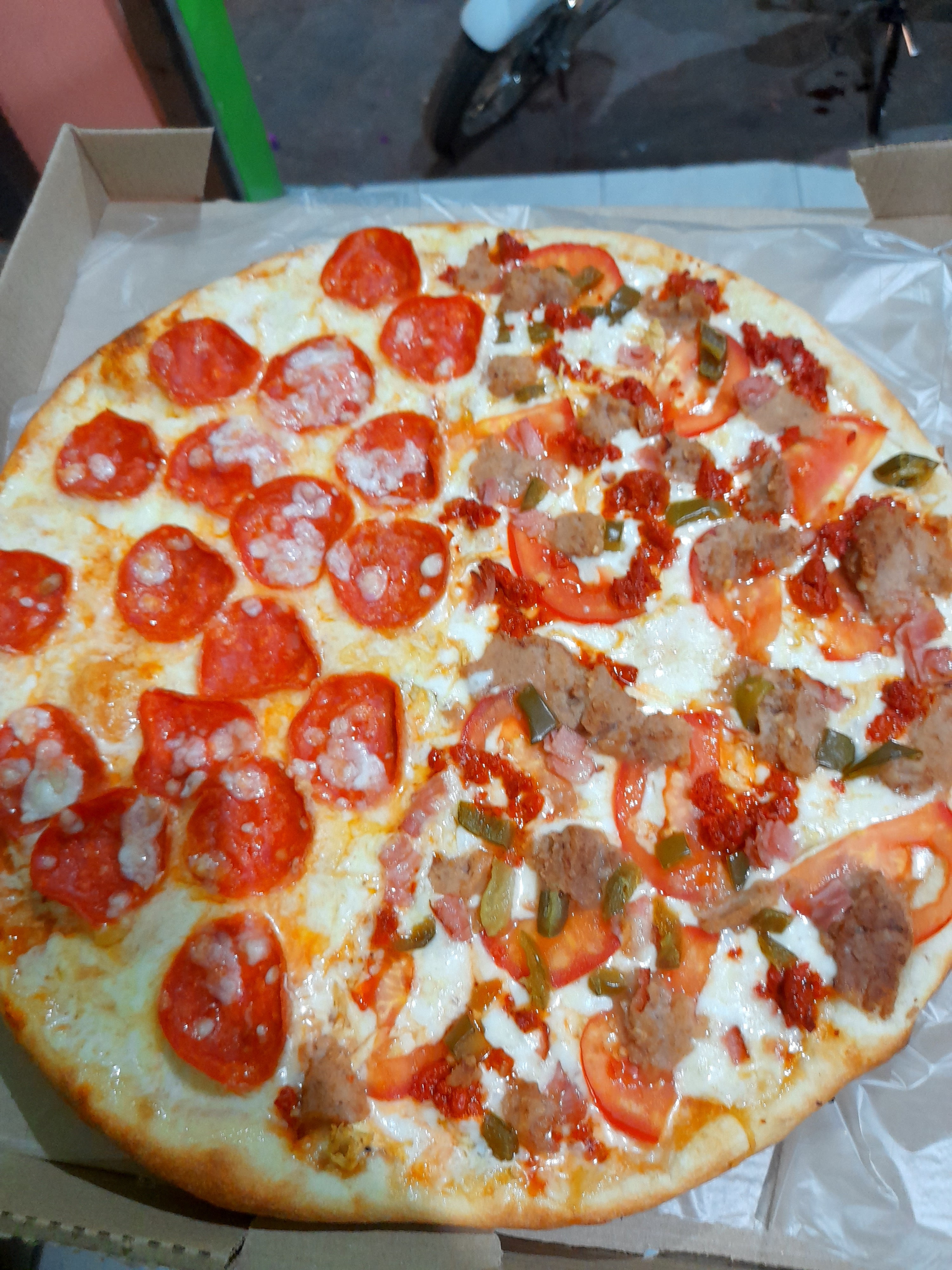 Fajardo's pizza image 8