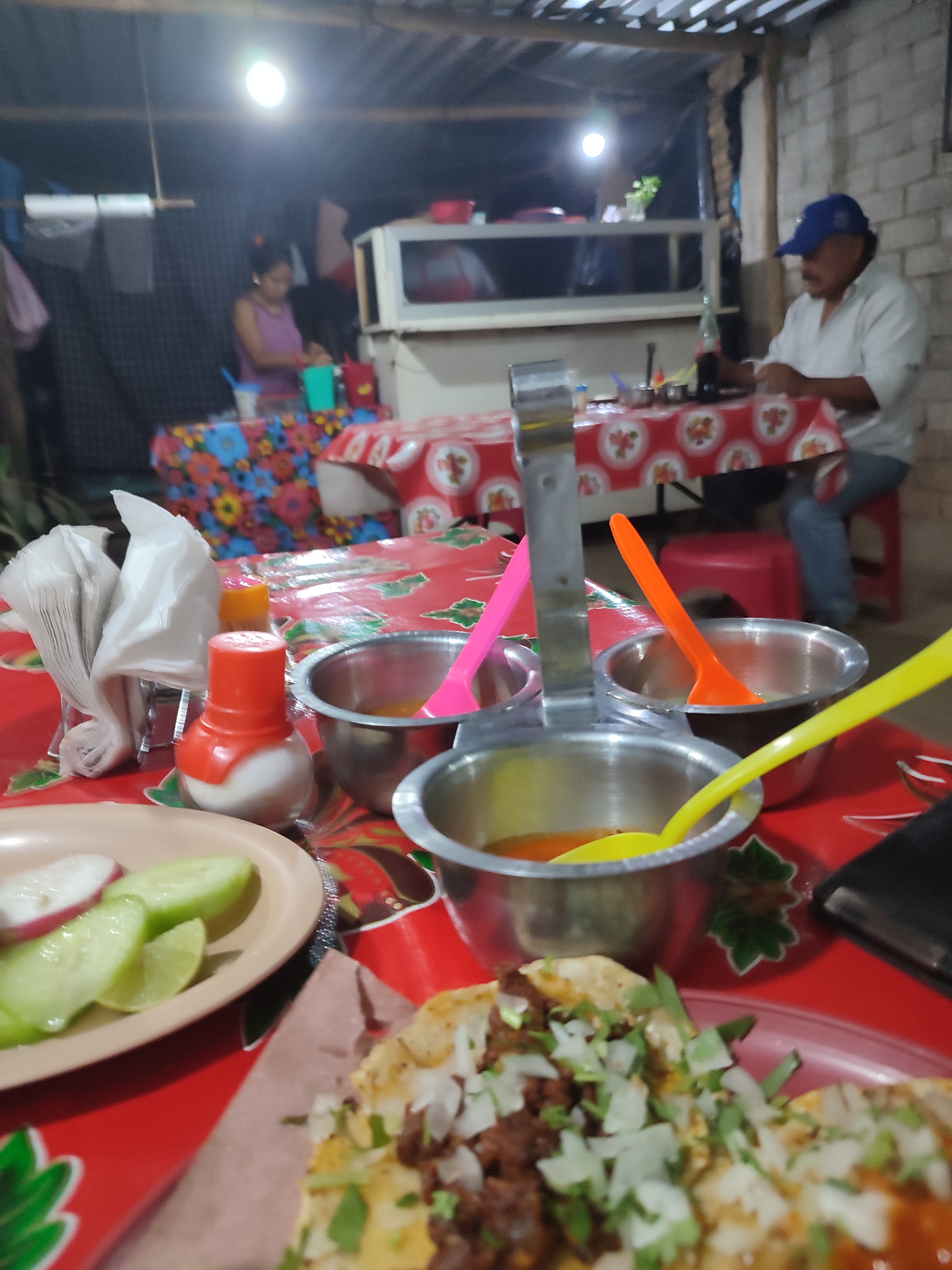 Taquería "La Avenida" image 2