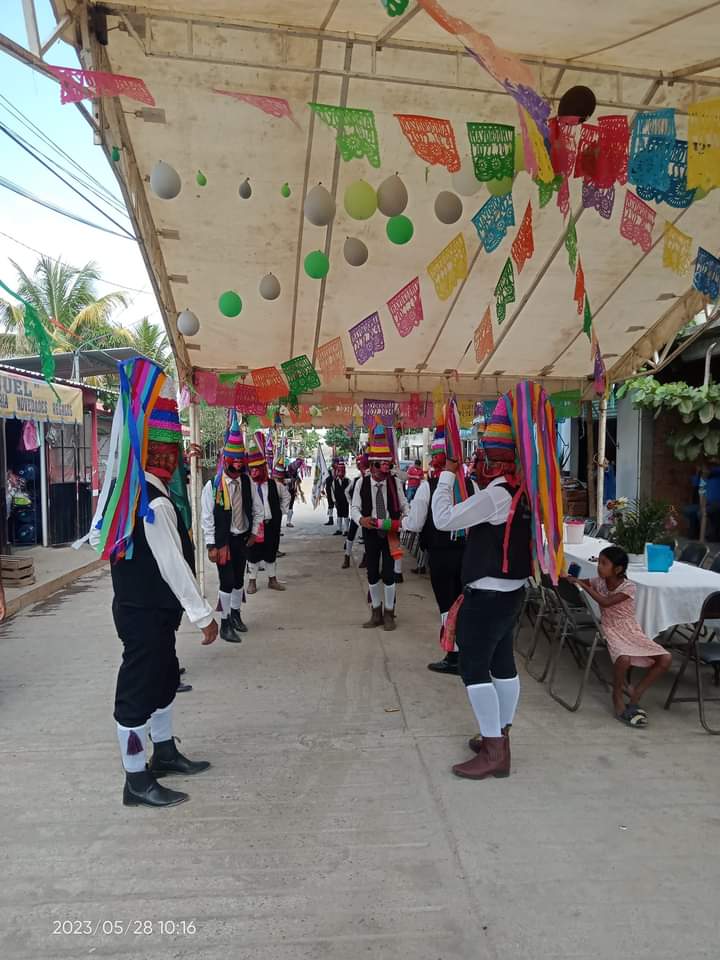 Taquería "La Avenida" image 5