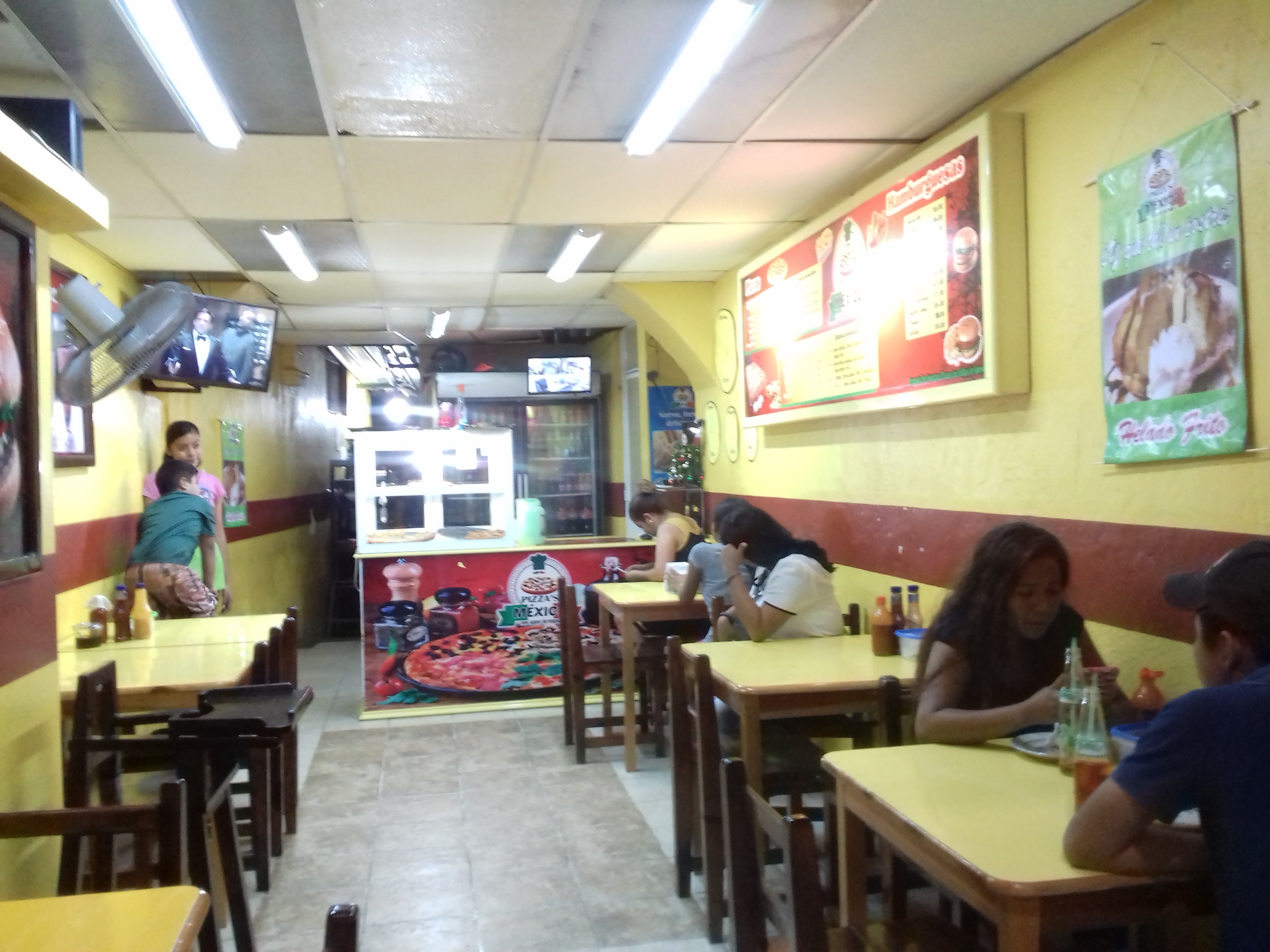 Ton's Qué Pizzas Pinotepa image 5