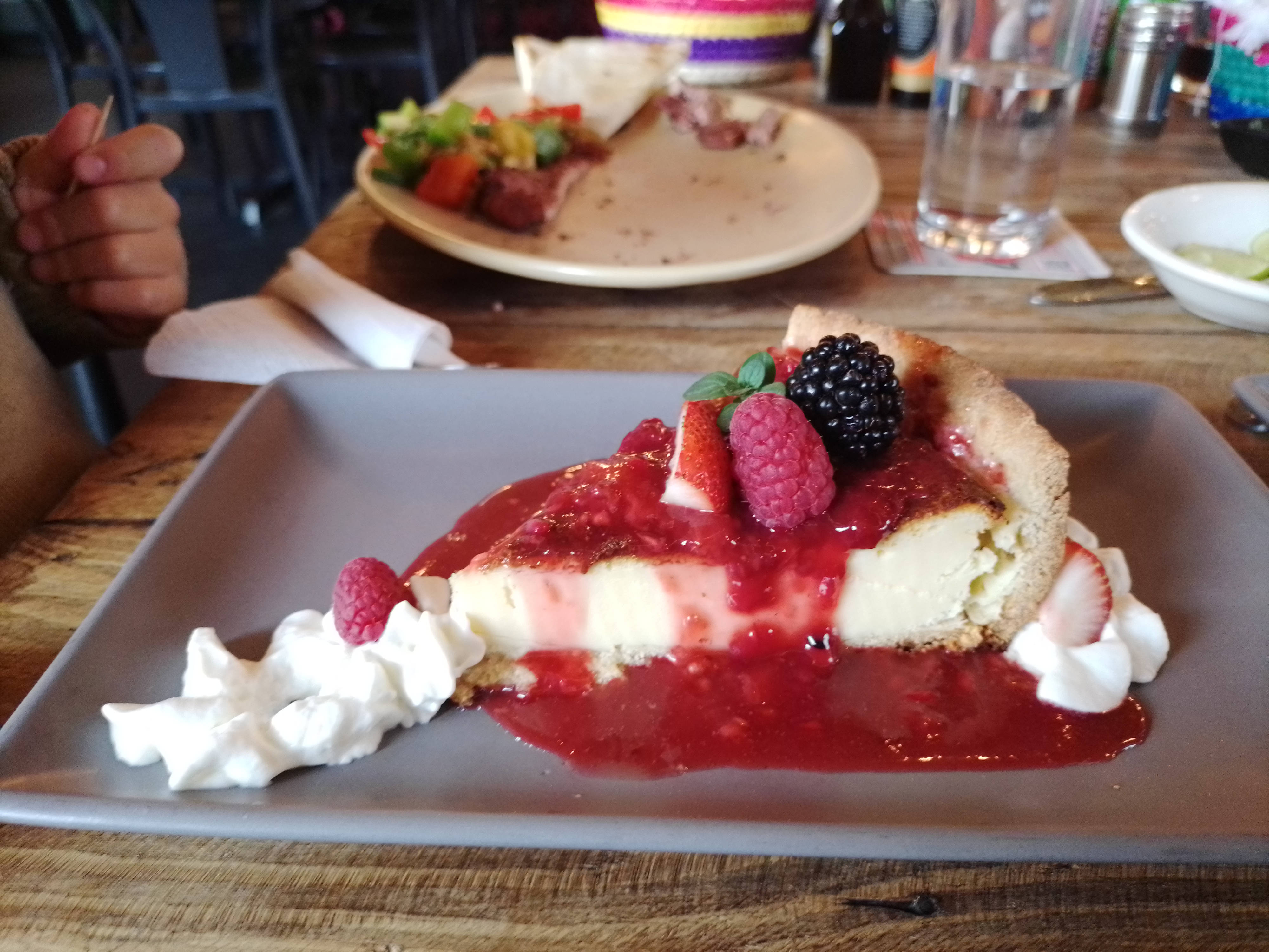 El 24 Mariscos y Parrilla image 8