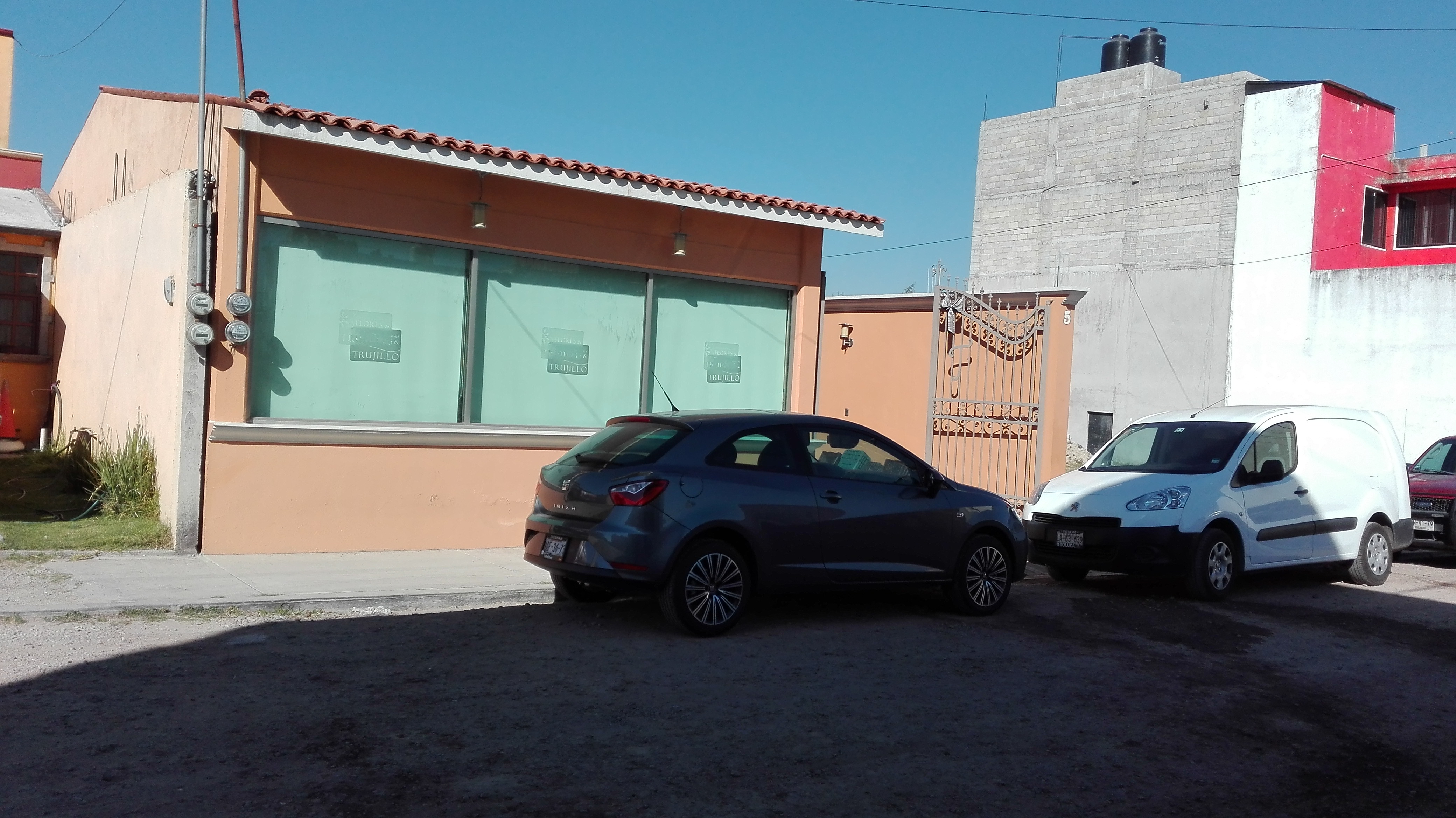 Flores & Trujillo image 8