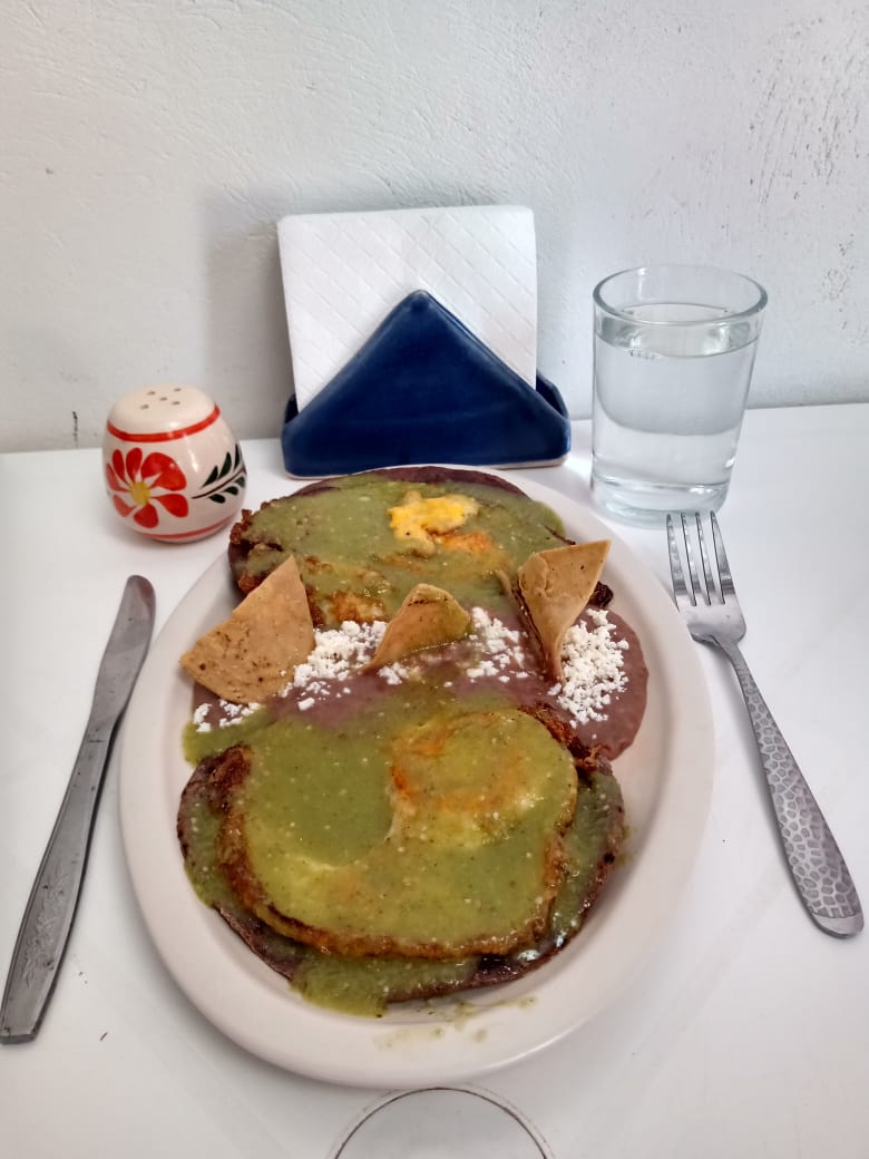Antojitos " LA TIA " image 3