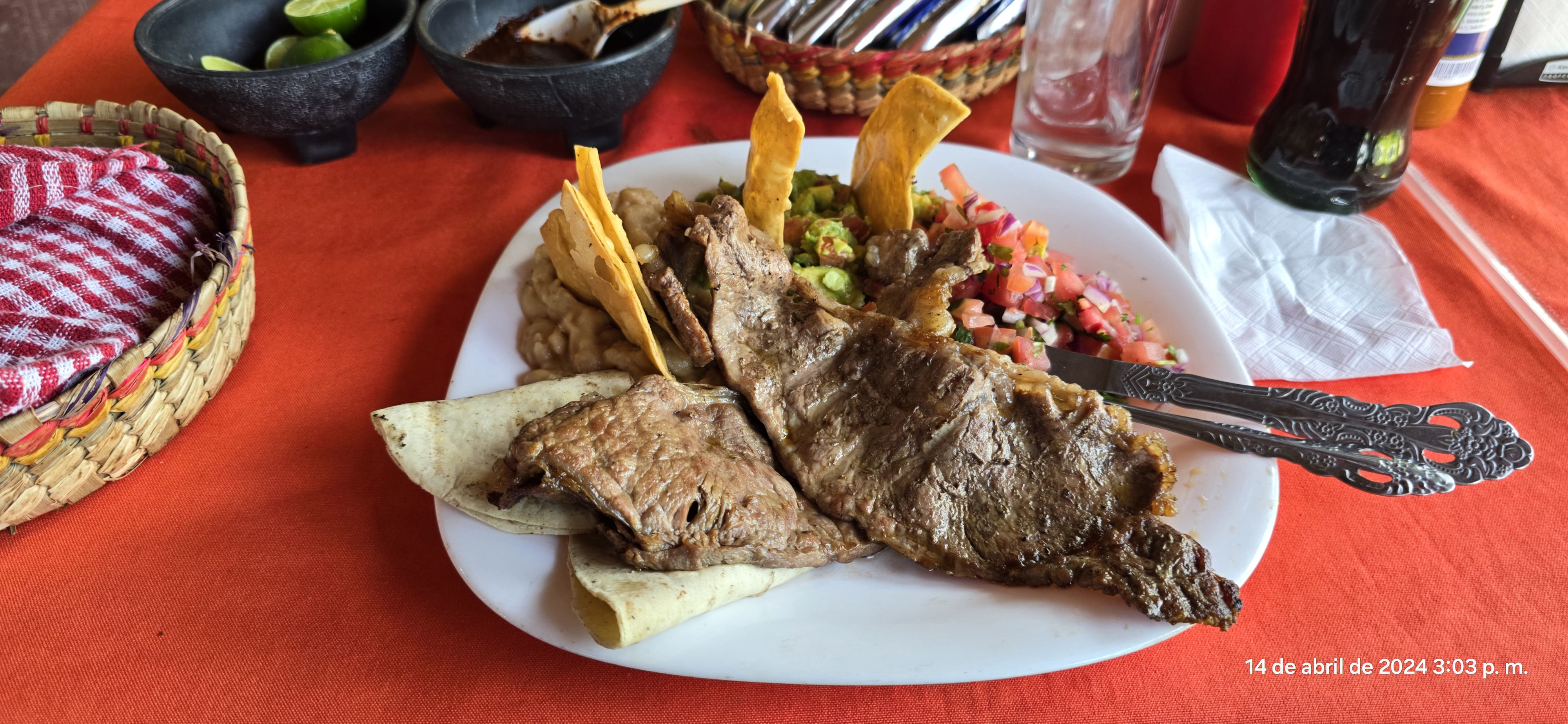 Restaurante De Mariscos El Atoron image 2