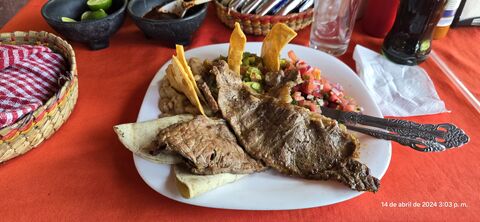 Restaurante De Mariscos El Atoron image 2