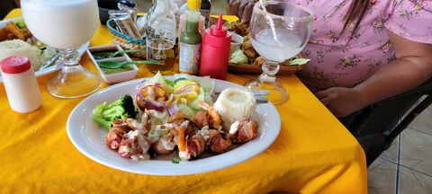 Restaurante De Mariscos El Atoron image 7