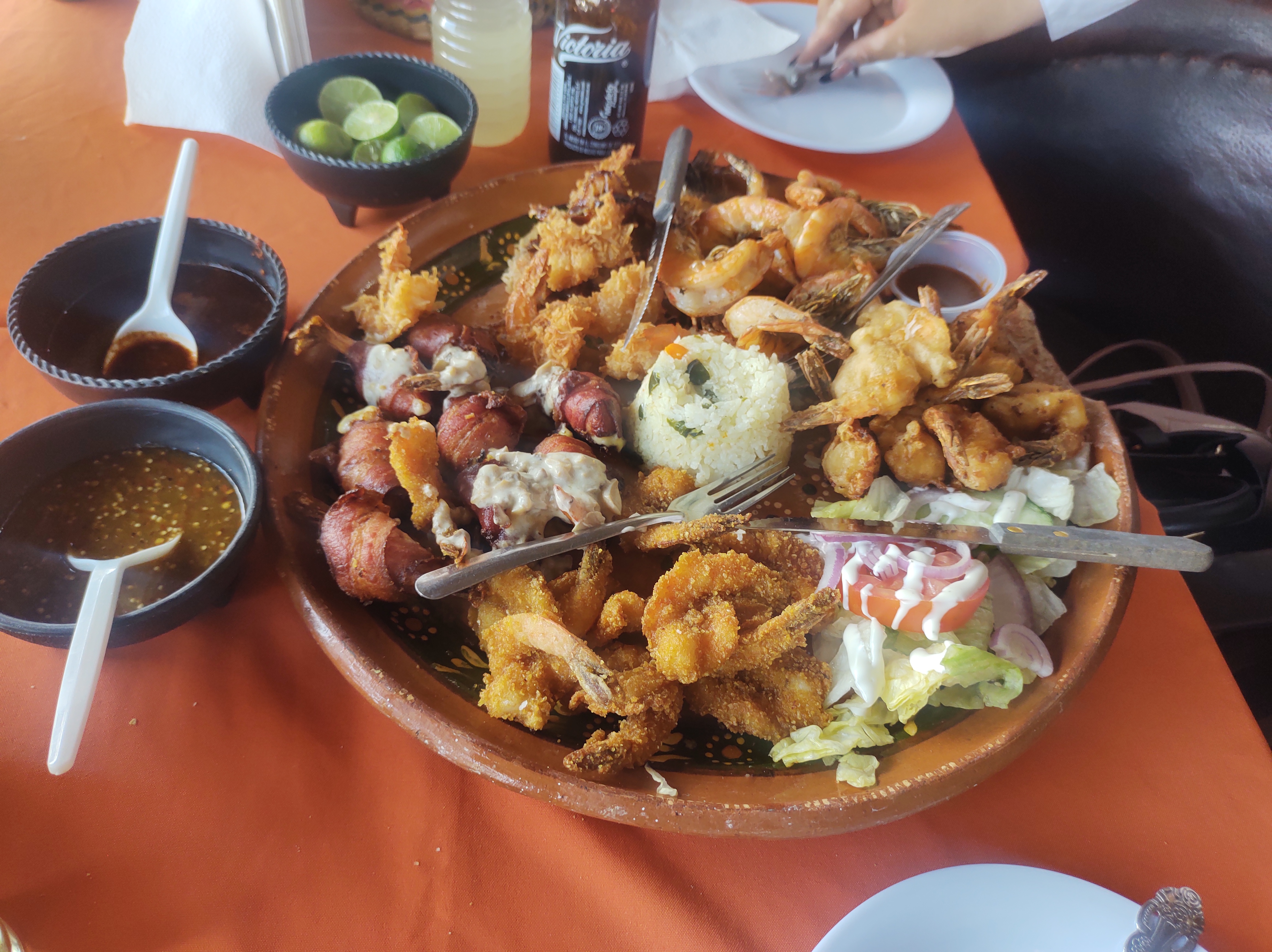 Restaurante De Mariscos El Atoron image 9