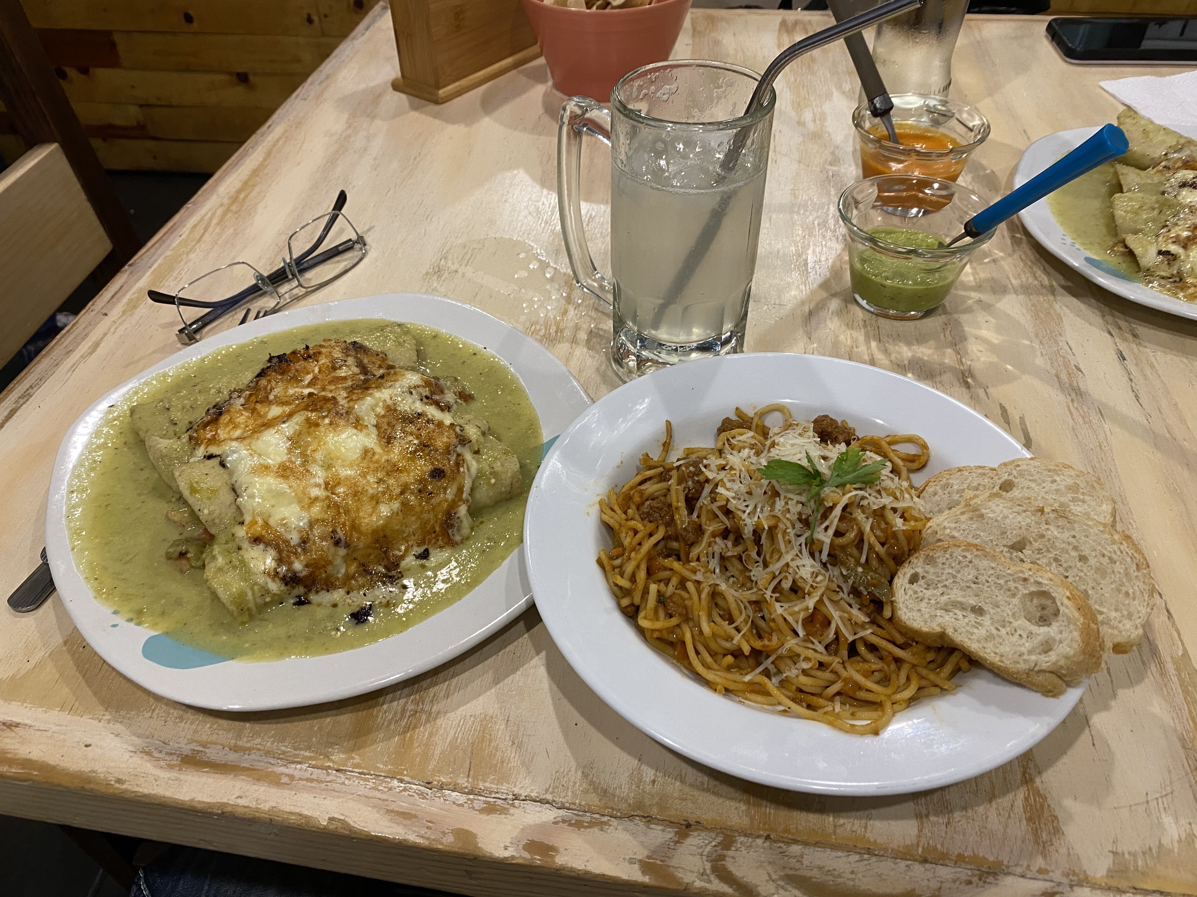 A Feu Lent Restaurante Grill and Beer image 8