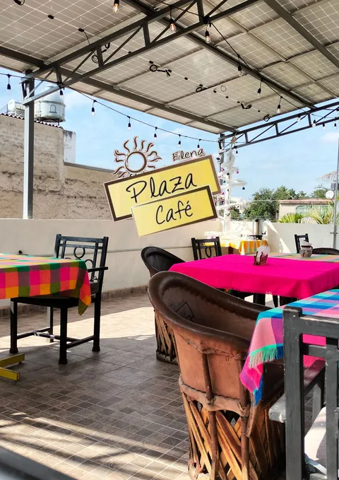 Plaza Café Restaurante image 1
