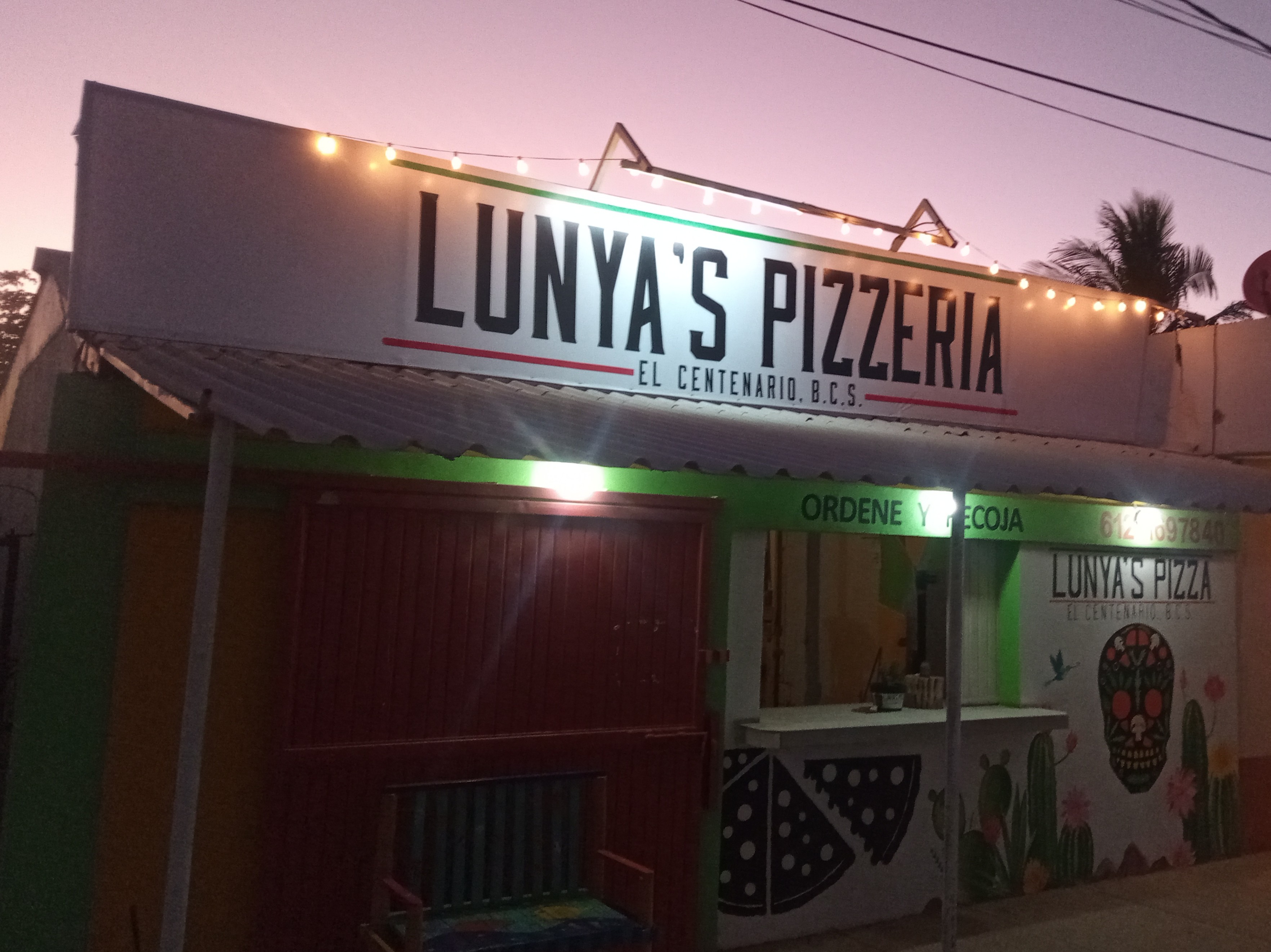 Pizzas Lunya's image 1