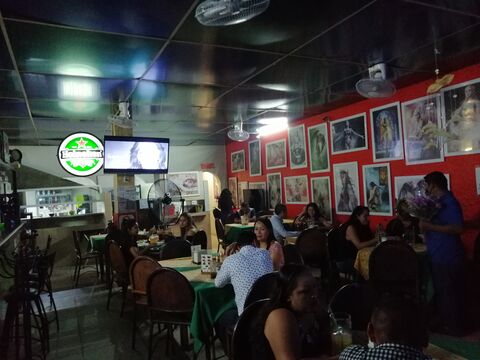 La Placita Restaurant familiar image 1