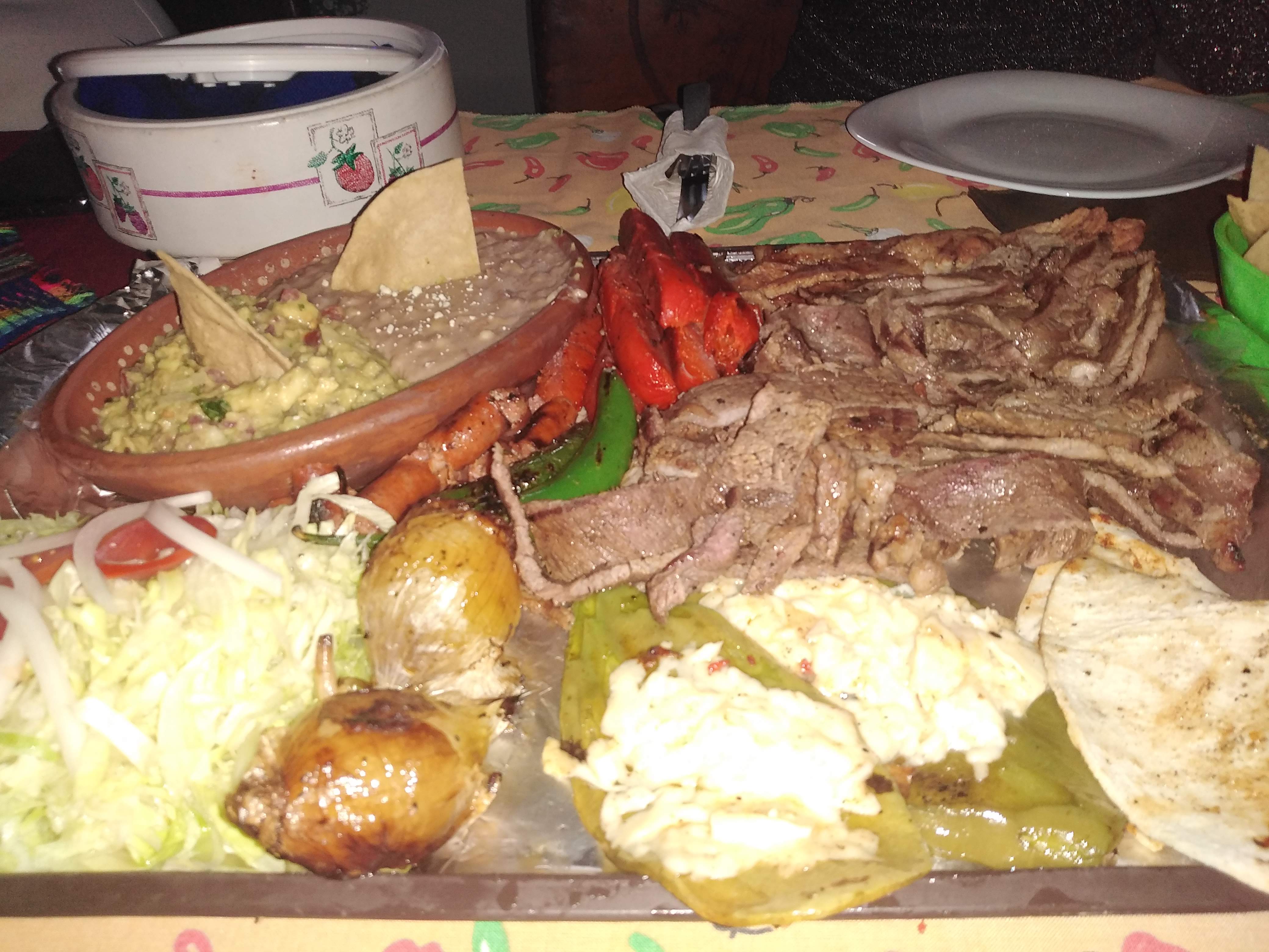 La Placita Restaurant familiar image 5