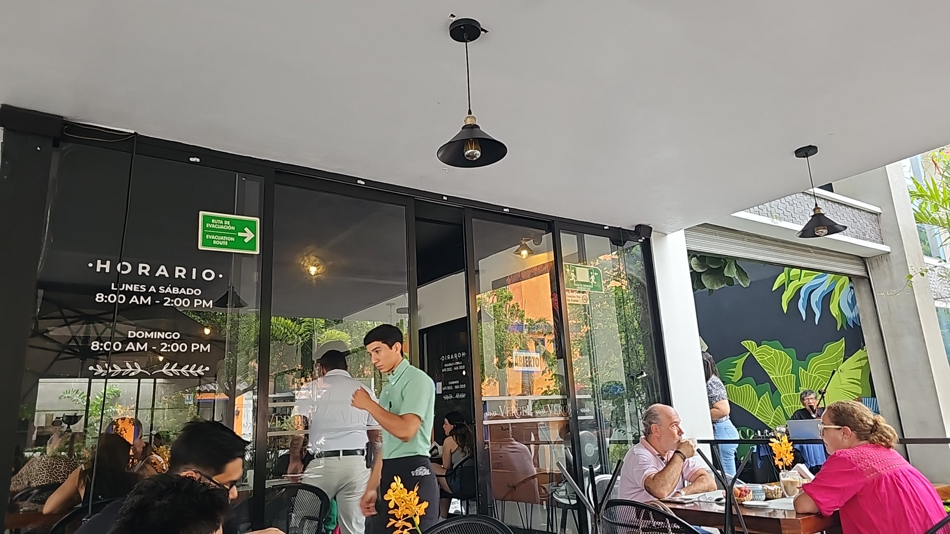 El Vergel Restaurant image 4