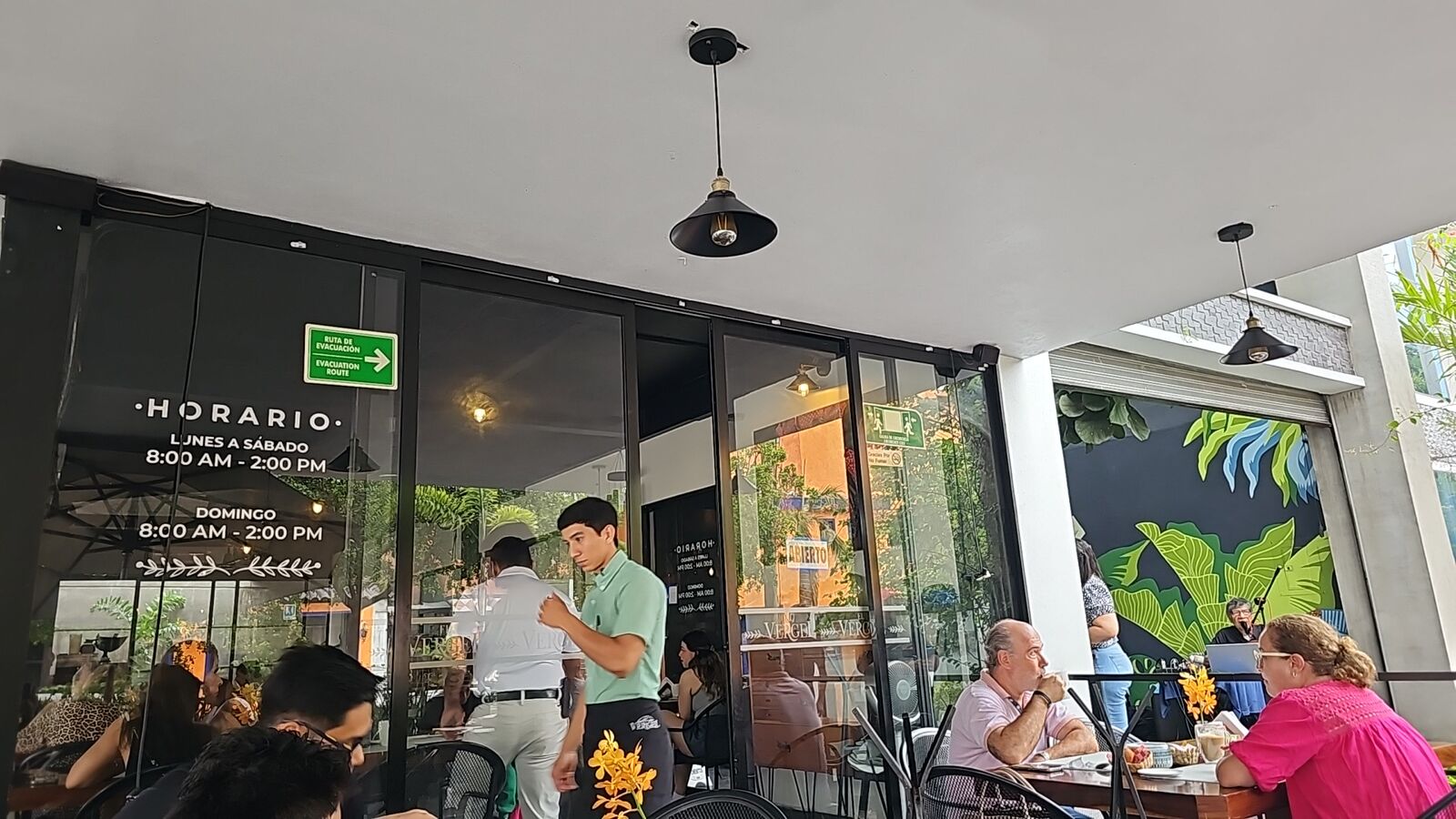 El Vergel Restaurant image 4