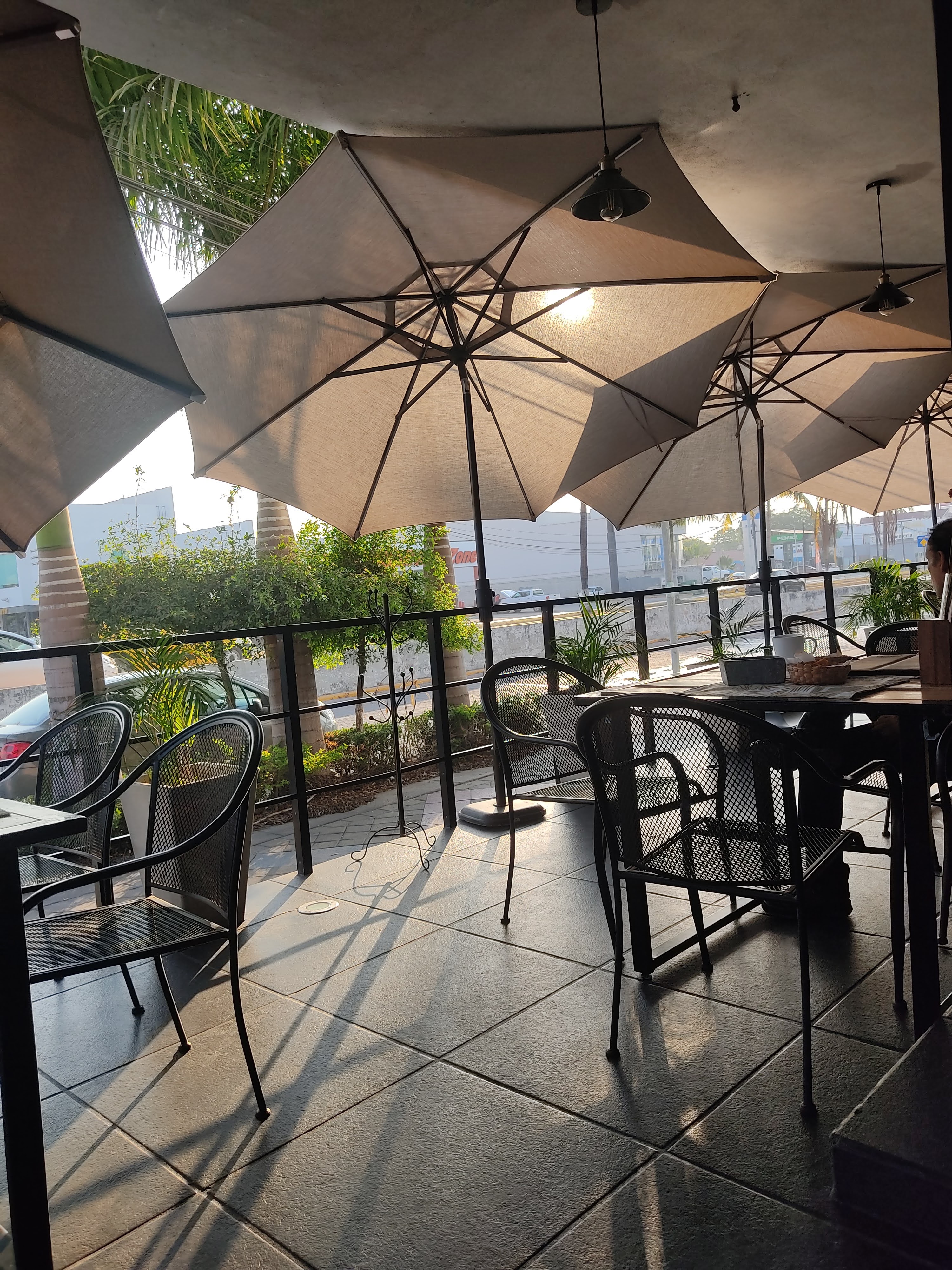 El Vergel Restaurant image 7