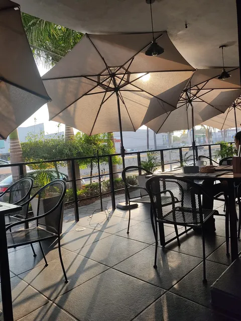 El Vergel Restaurant image 7