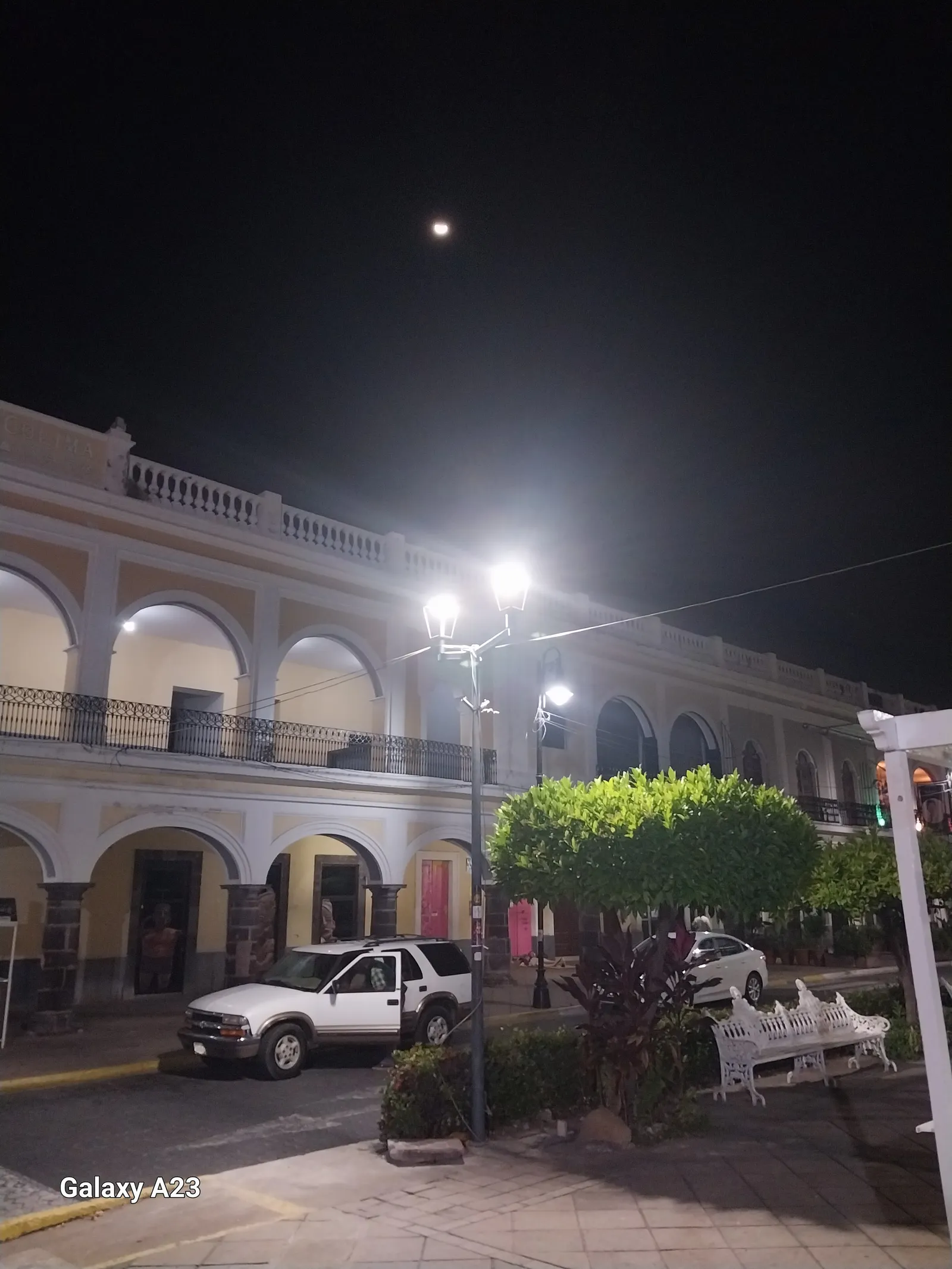 El Trébol image 10