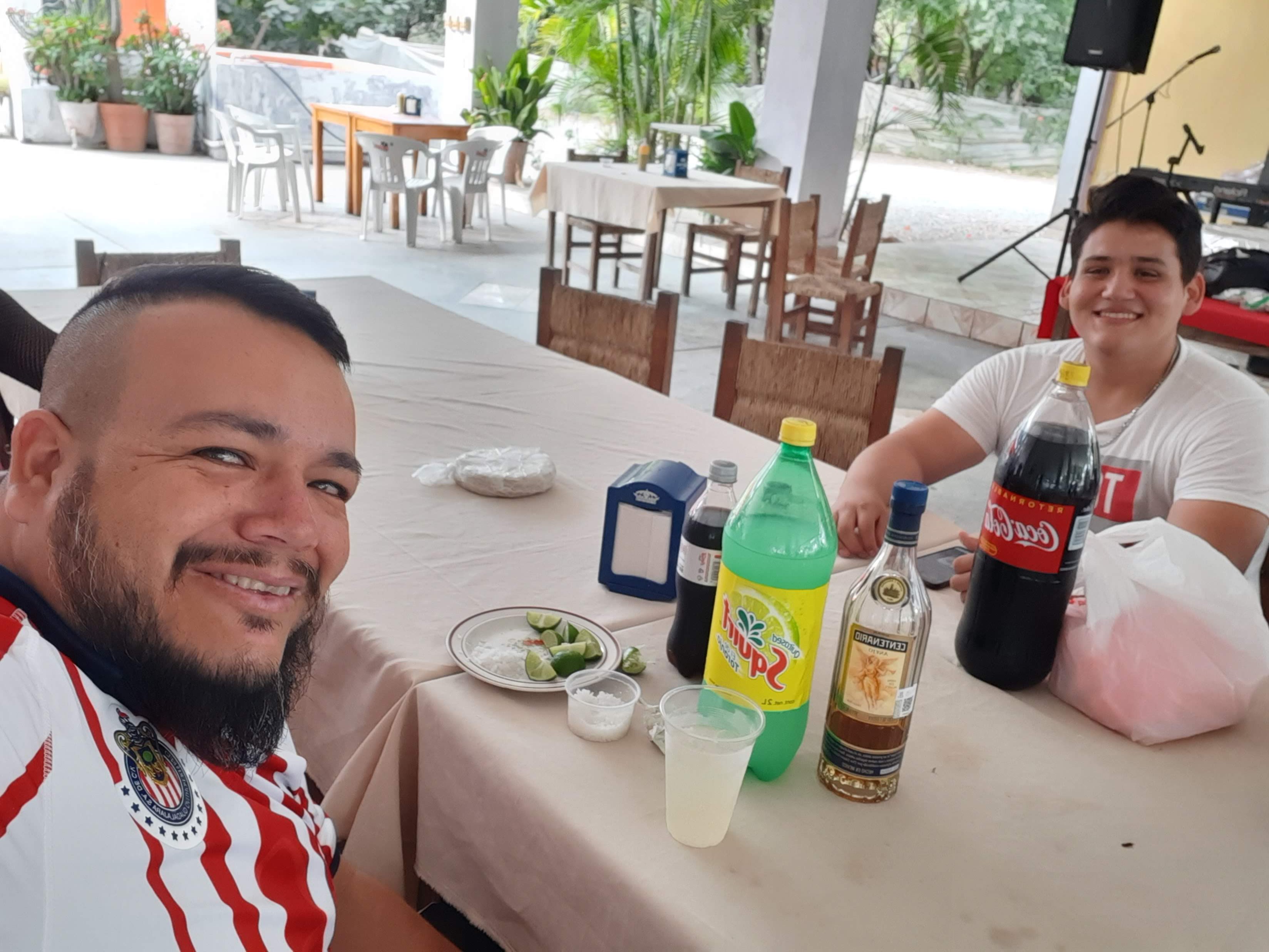 VELIA'S Restaurant Bar image 6