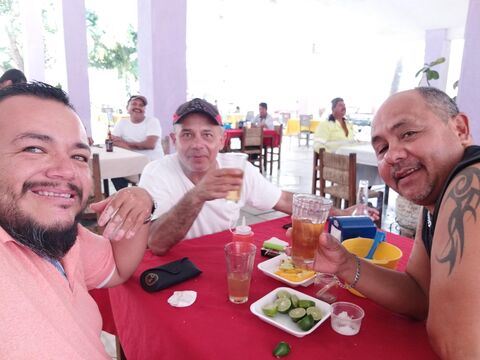 VELIA'S Restaurant Bar image 8