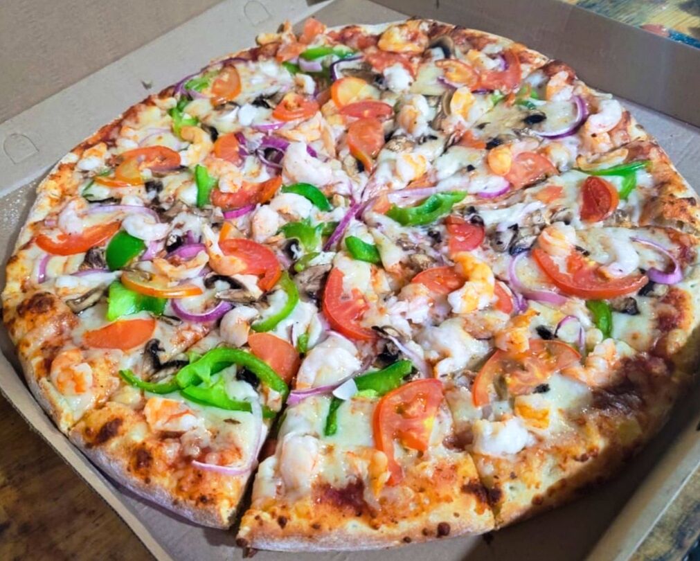 Piña's pizzería image 1