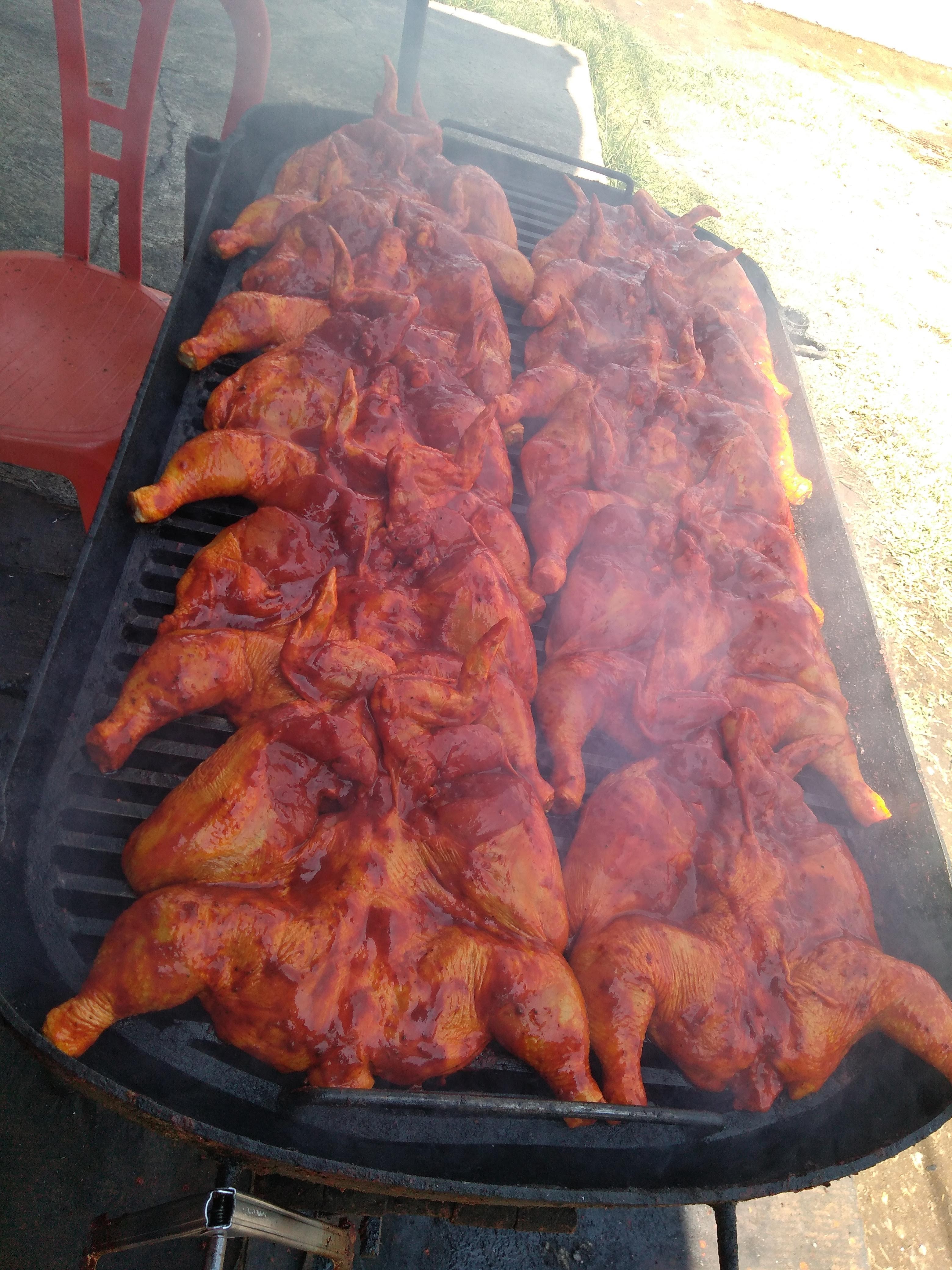 POLLOS ASADOS TUTUY image 9