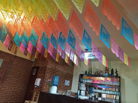 Azcatlmolli Restaurante image 1