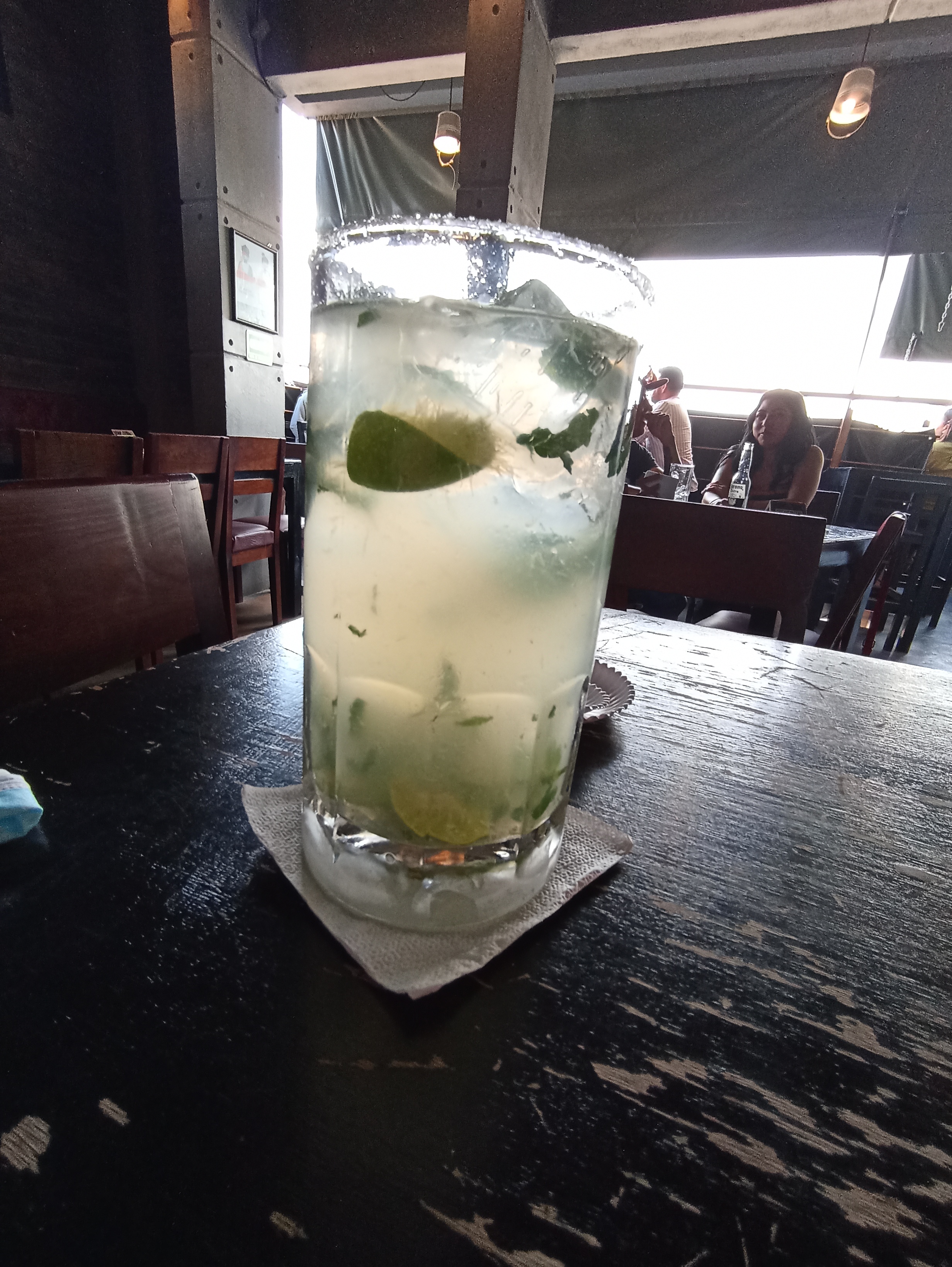 Hooke Wings & Beer image 3