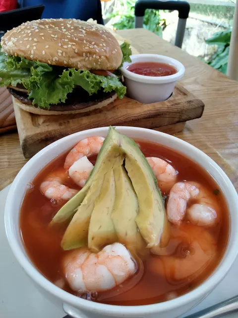 El Patrón Carnes y Mariscos image 5
