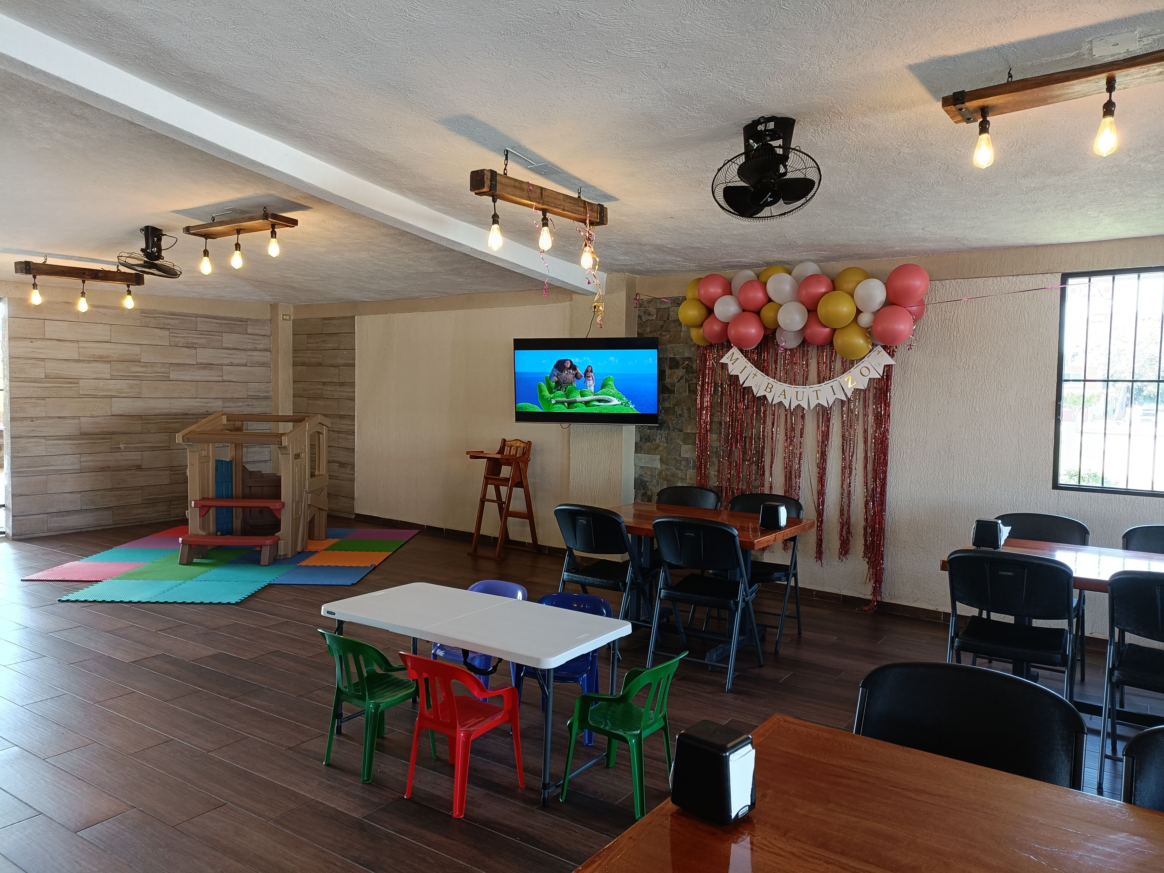 Salón de Eventos "El Jardín" image 1