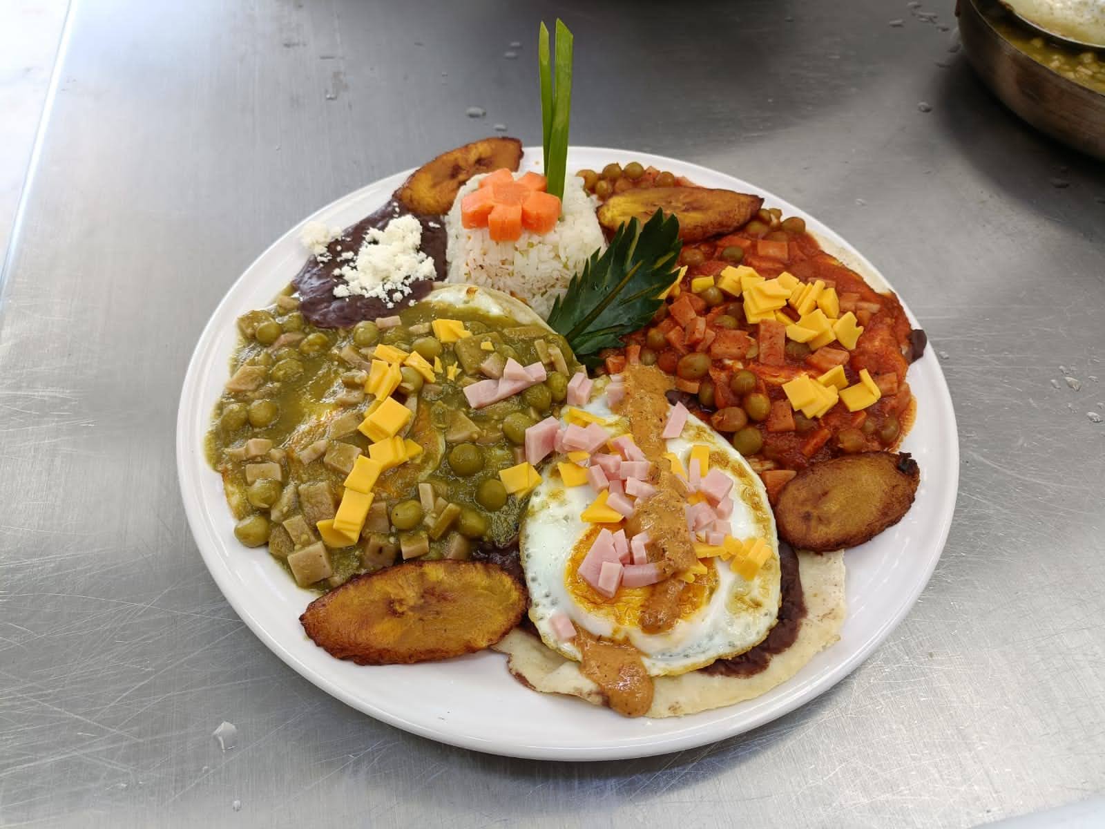 Salón de Eventos "El Jardín" image 7