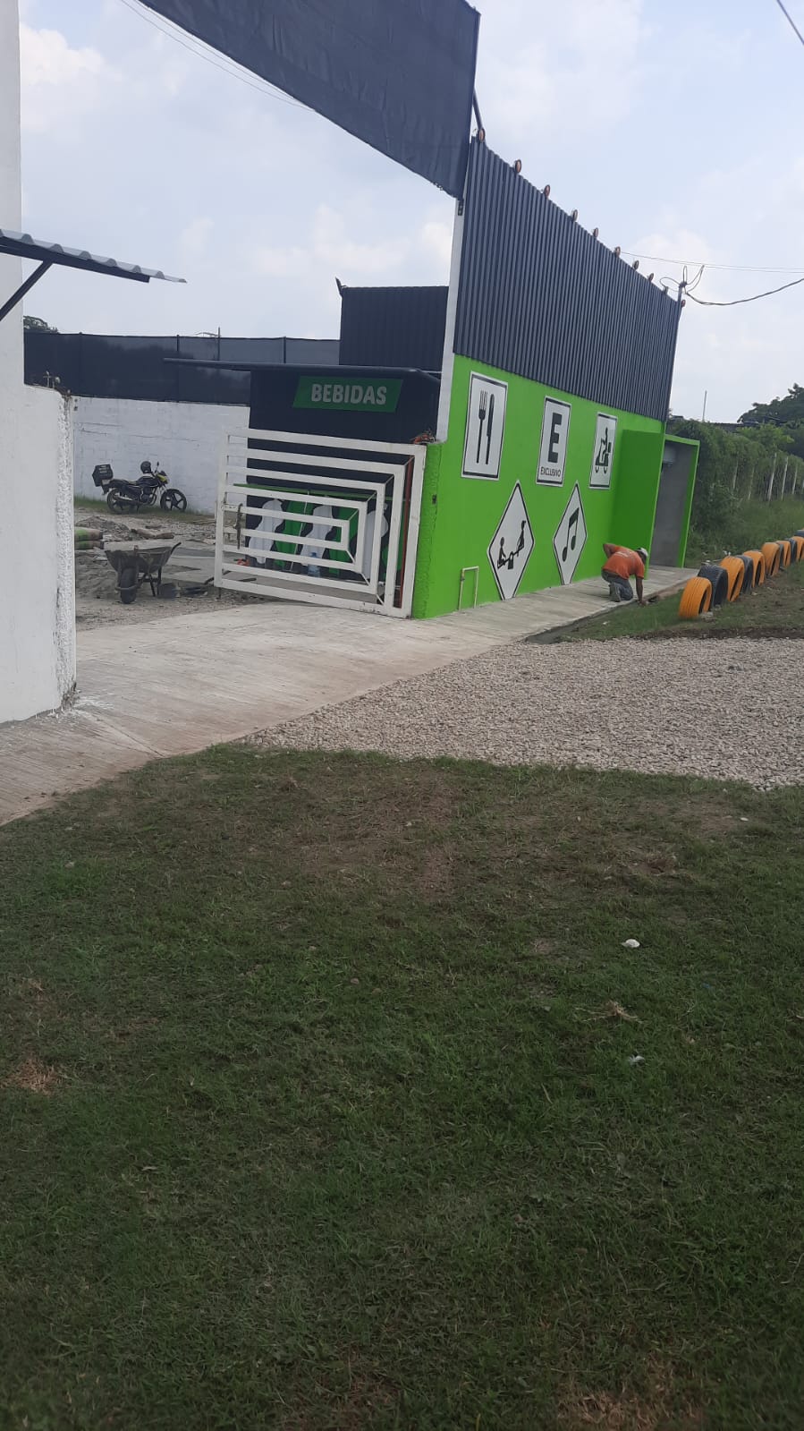 Ruta 180 "Food Park" image 4