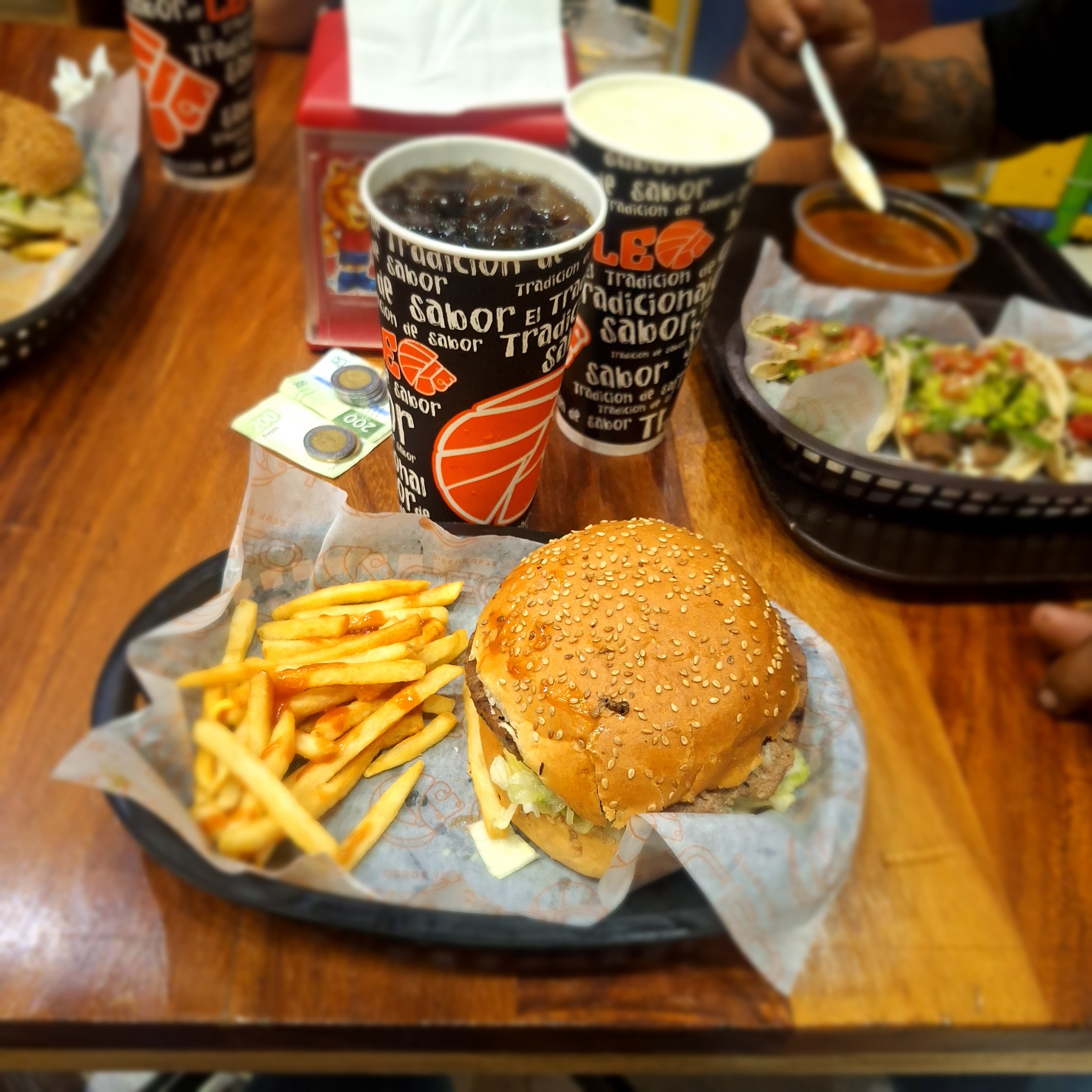 Leo Restaurante Sendero image 2