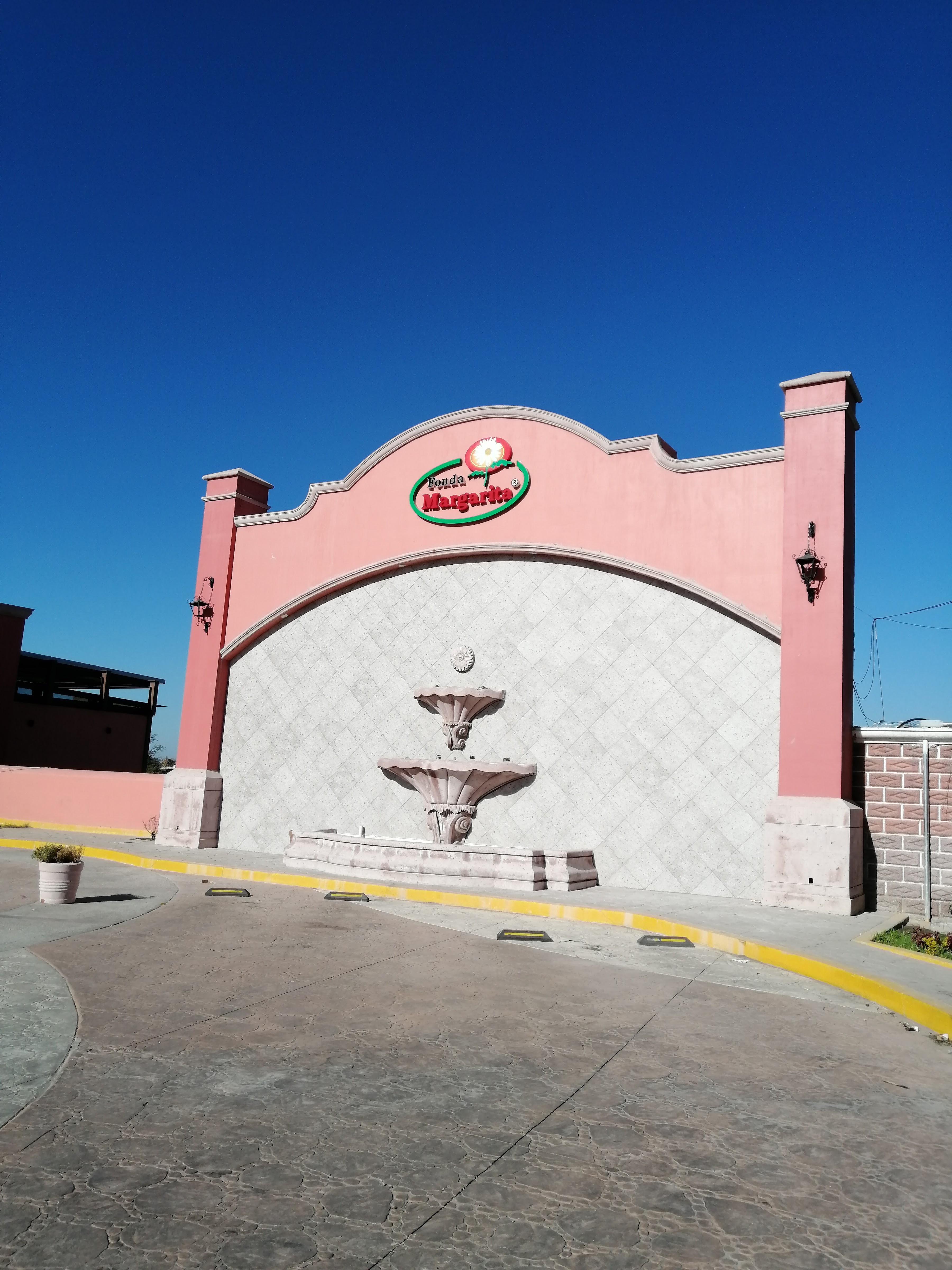 Fonda Margarita image 1