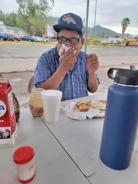 Gorditas parral image 2