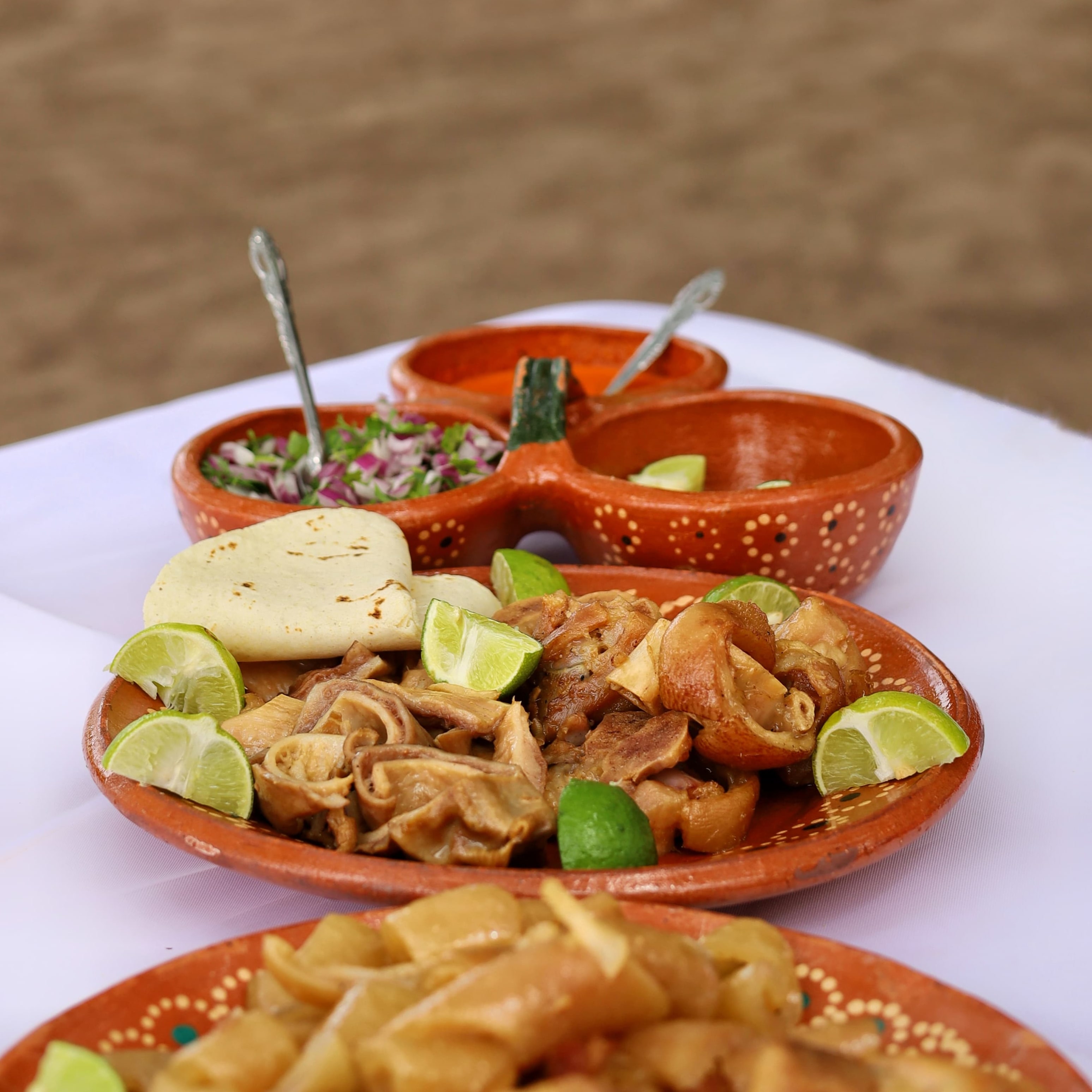 LOS MEZQUITES “CARNITAS Y CUERITOS” image 5