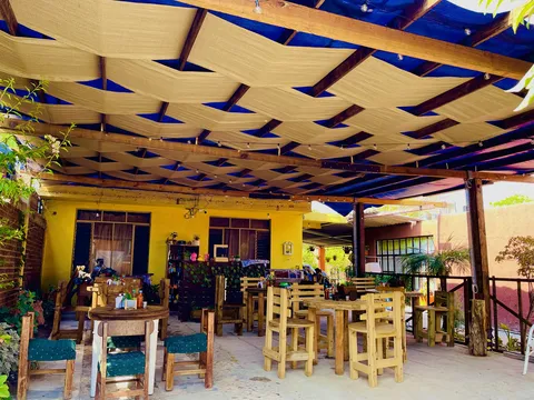 Mariscos La Buena Vida image 1