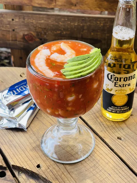 Mariscos La Buena Vida image 3