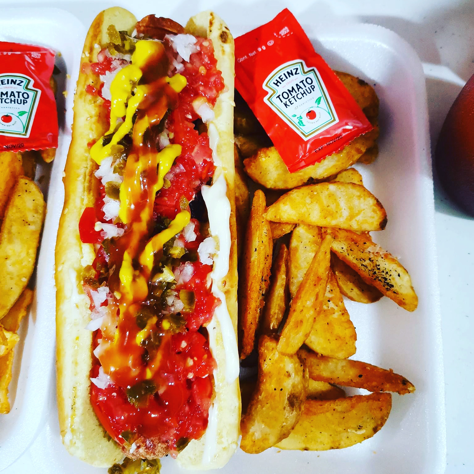 May's burger image 2