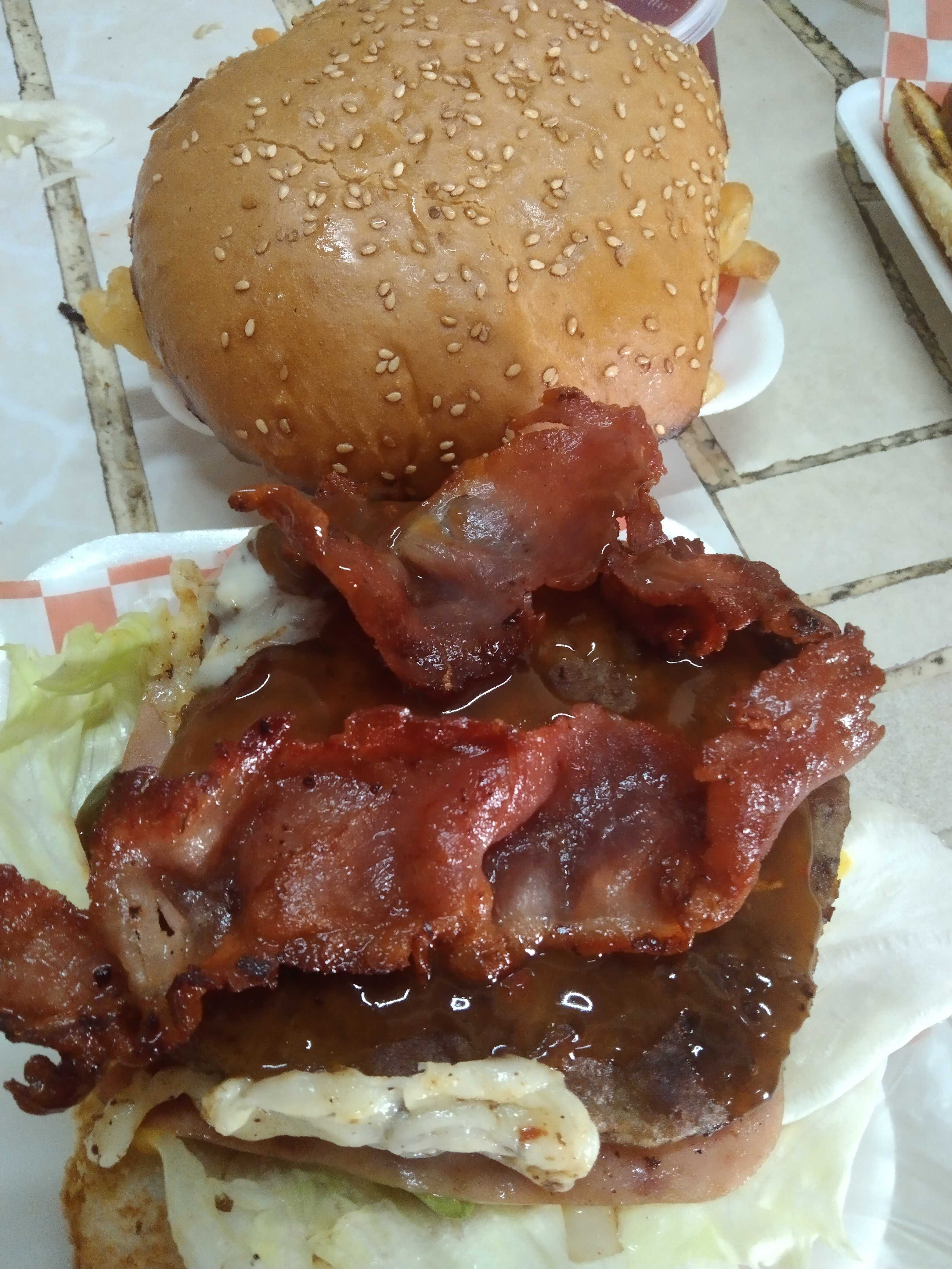 Burgers & Dogs Irapuato image 3