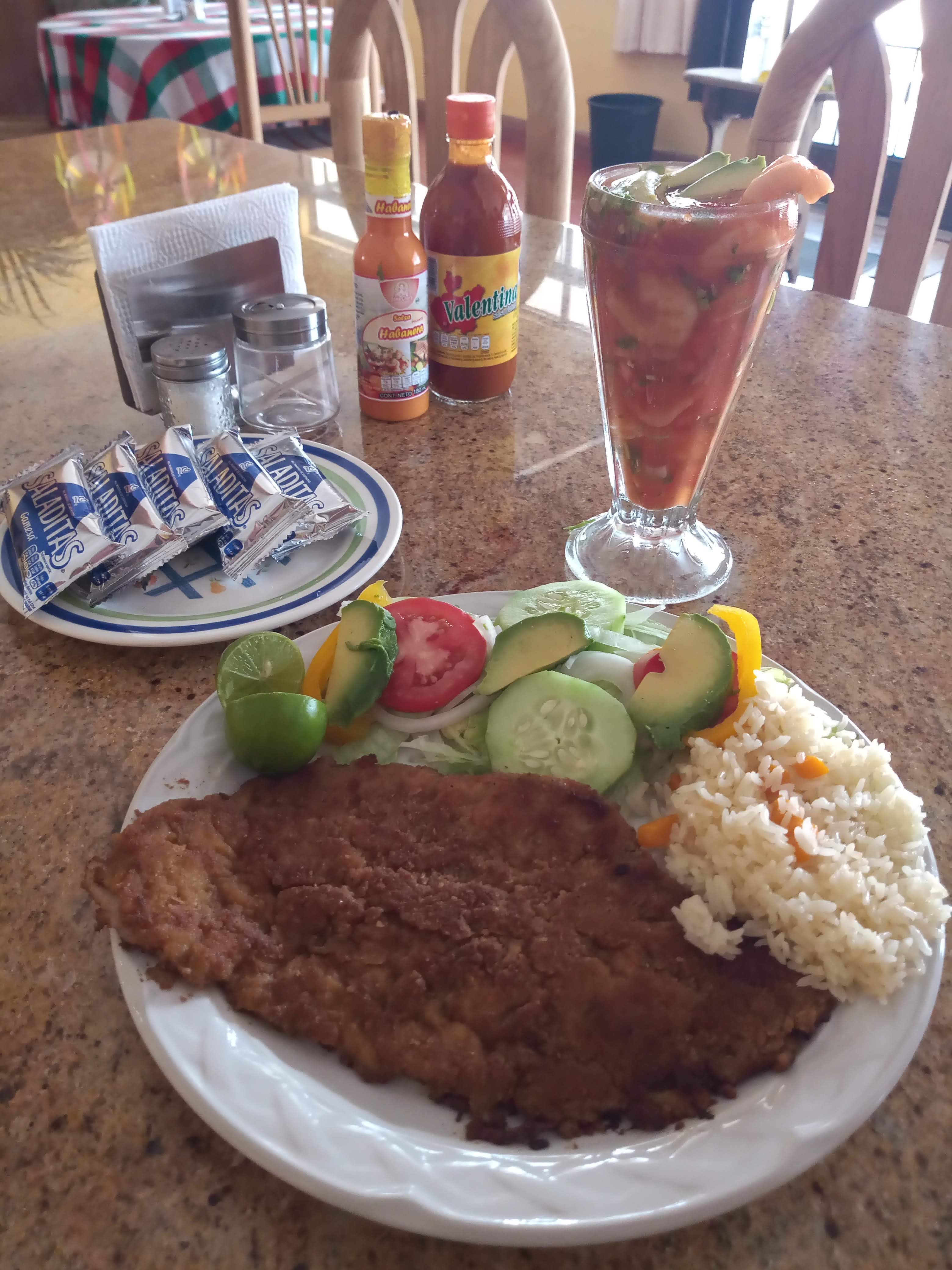 Restaurante los arcos image 1